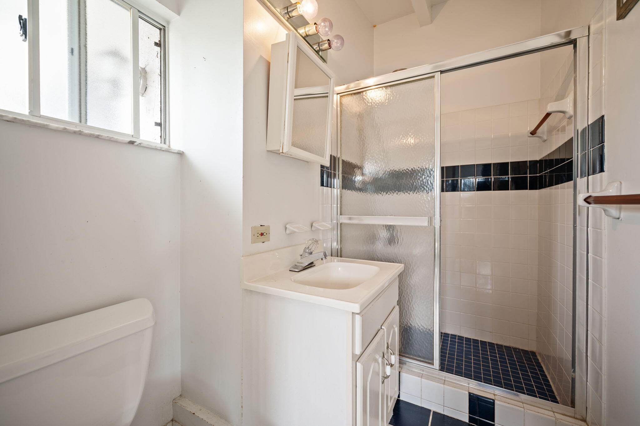 LAUDERDALE ISLES NO 2 - Residential