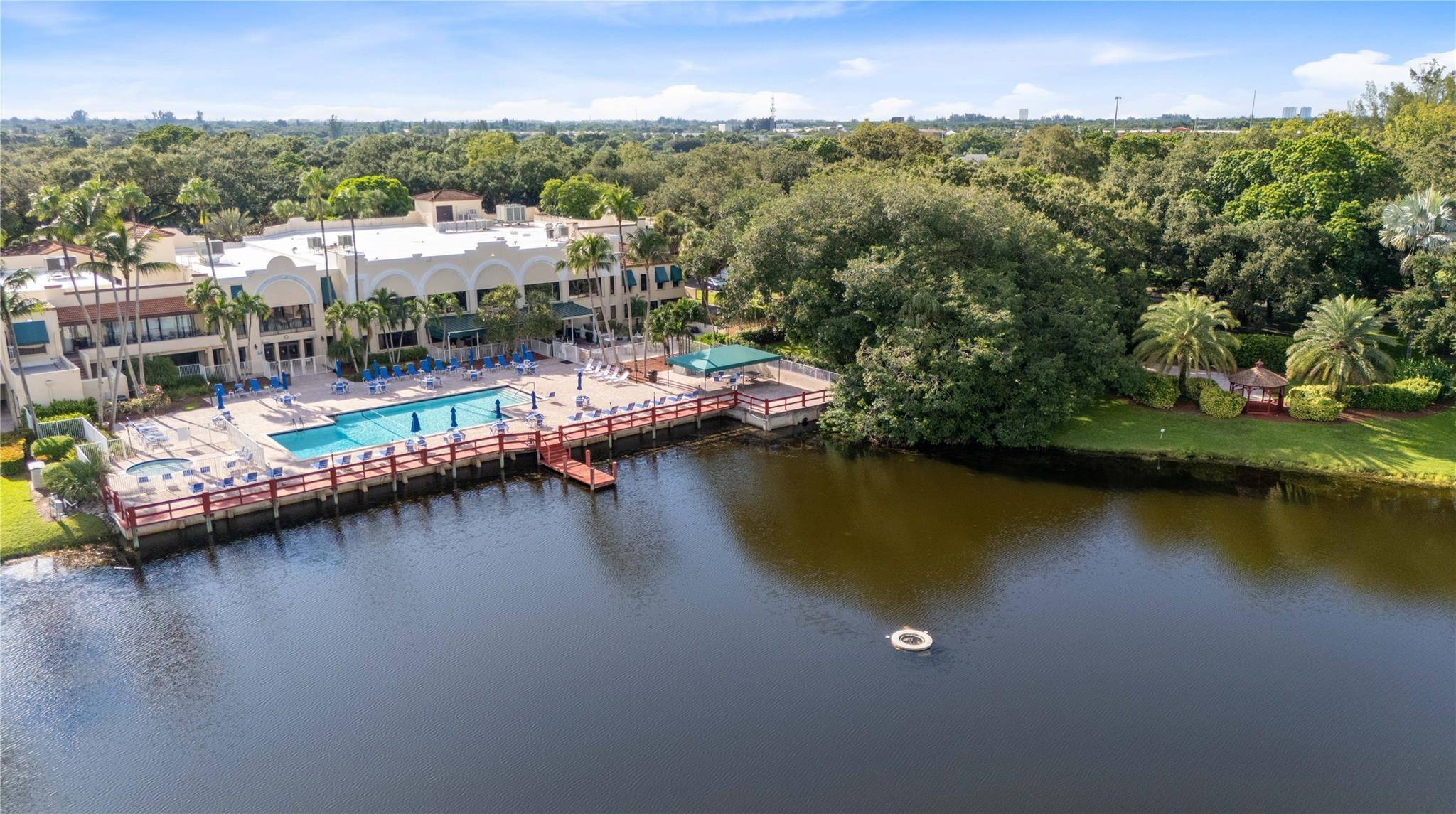 Live Oak Condominium - Residential