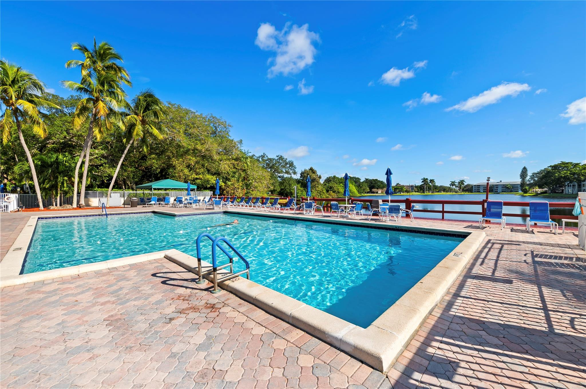 Live Oak Condominium - Residential