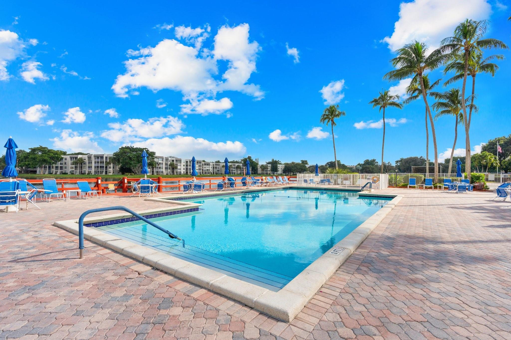 Live Oak Condominium - Residential