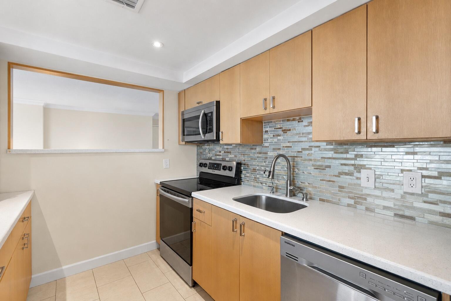 Live Oak Condominium - Residential