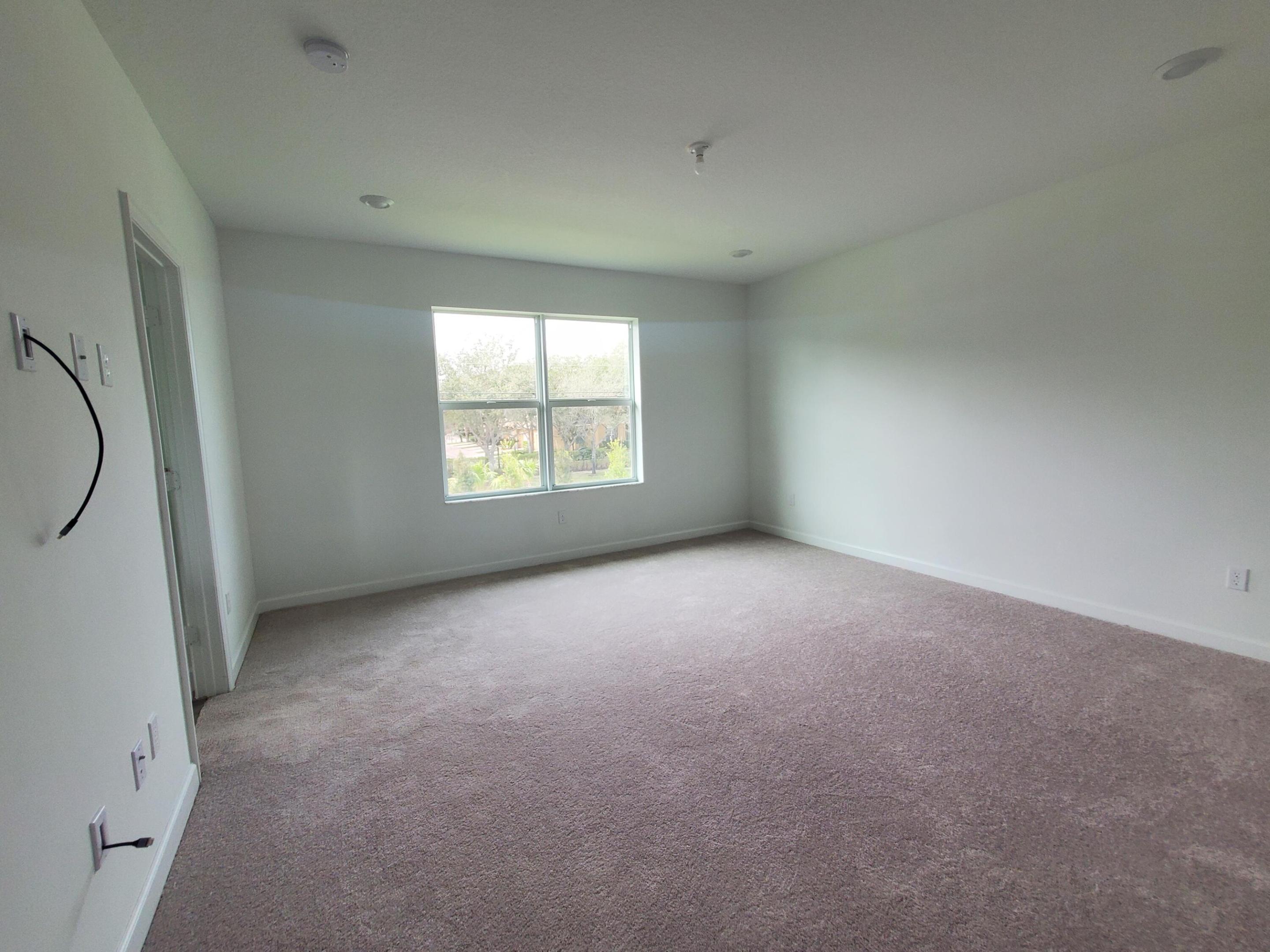 BANYAN COURT - Residential Lease