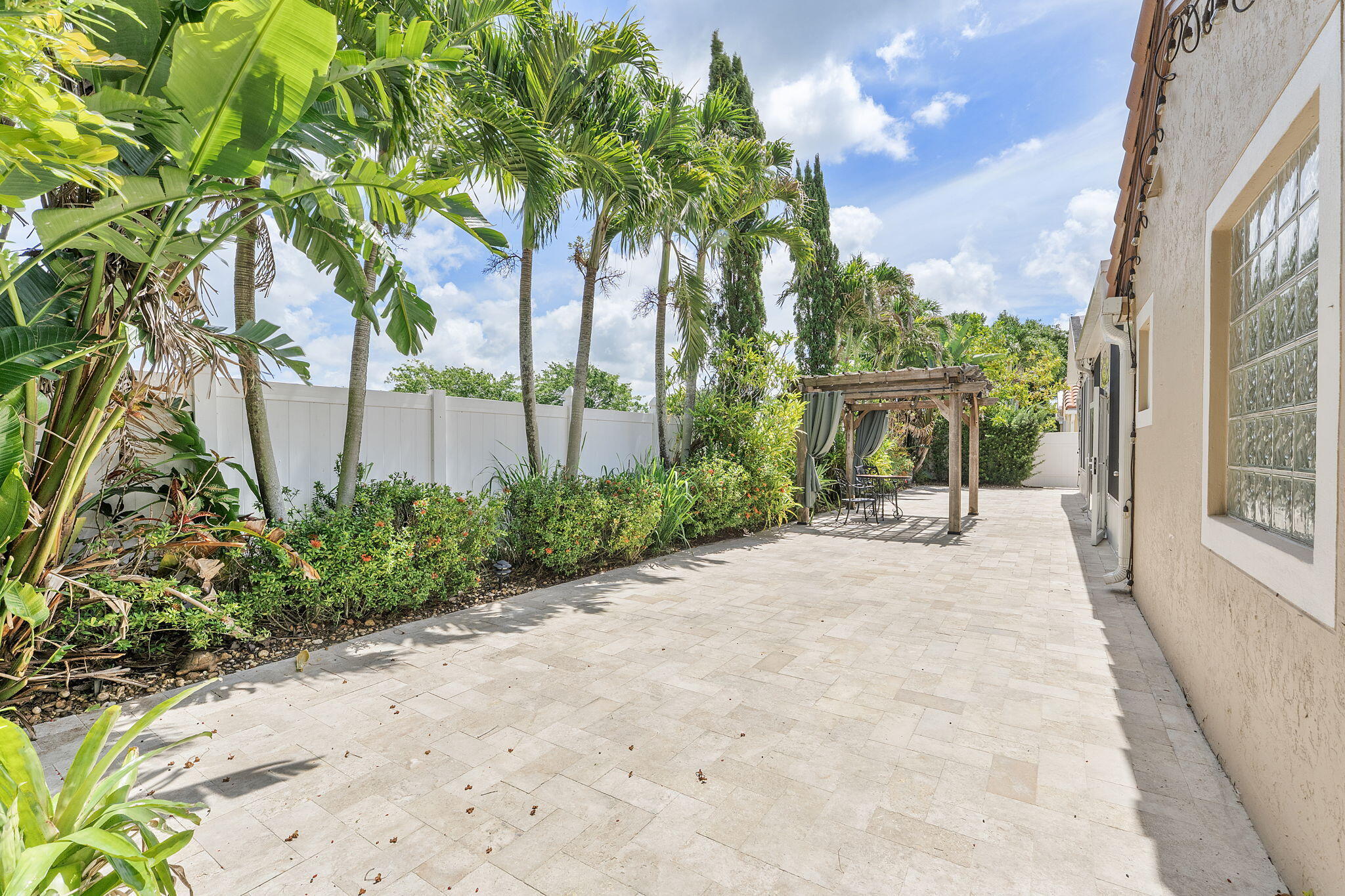 BOCA LANDINGS NORTH - Residential
