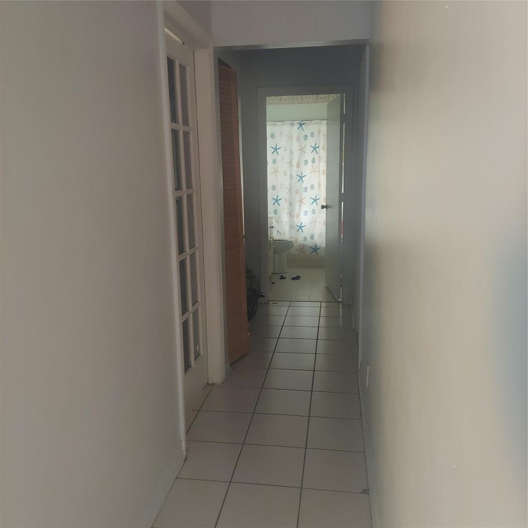 Lyons West 137-40 B - Residential