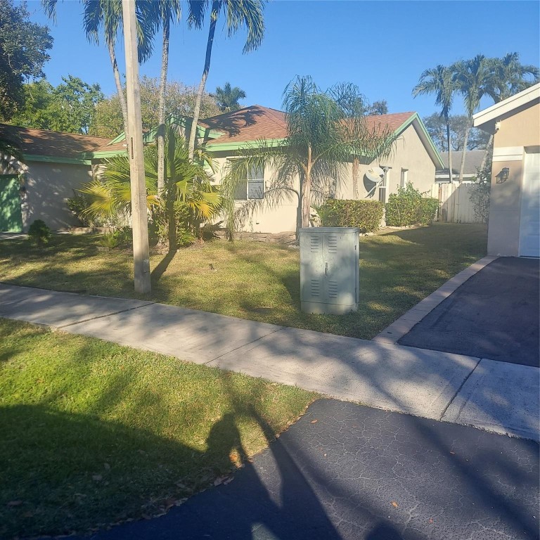 Lyons West 137-40 B - Residential