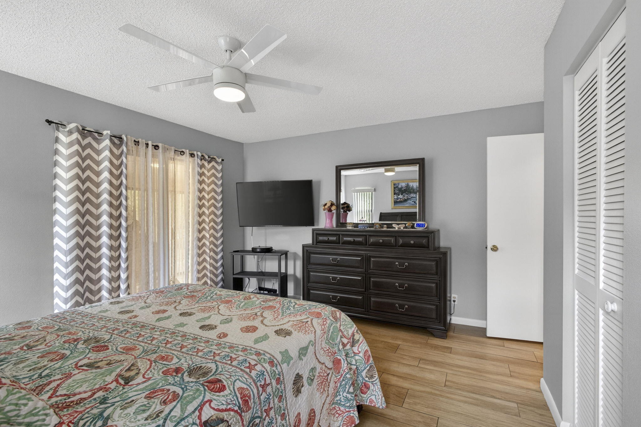 ARBOURS OF THE PALM BEACHES CONDO - Residential