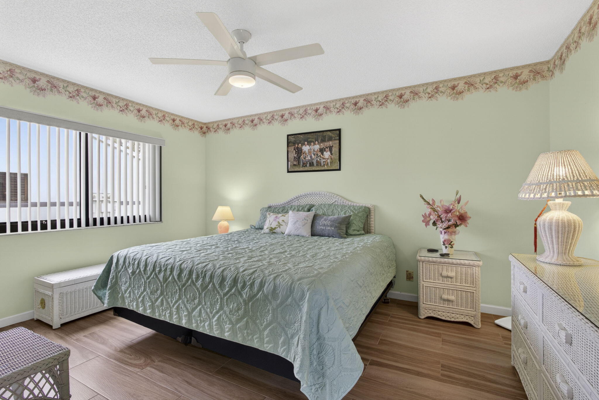 ARBOURS OF THE PALM BEACHES CONDO - Residential