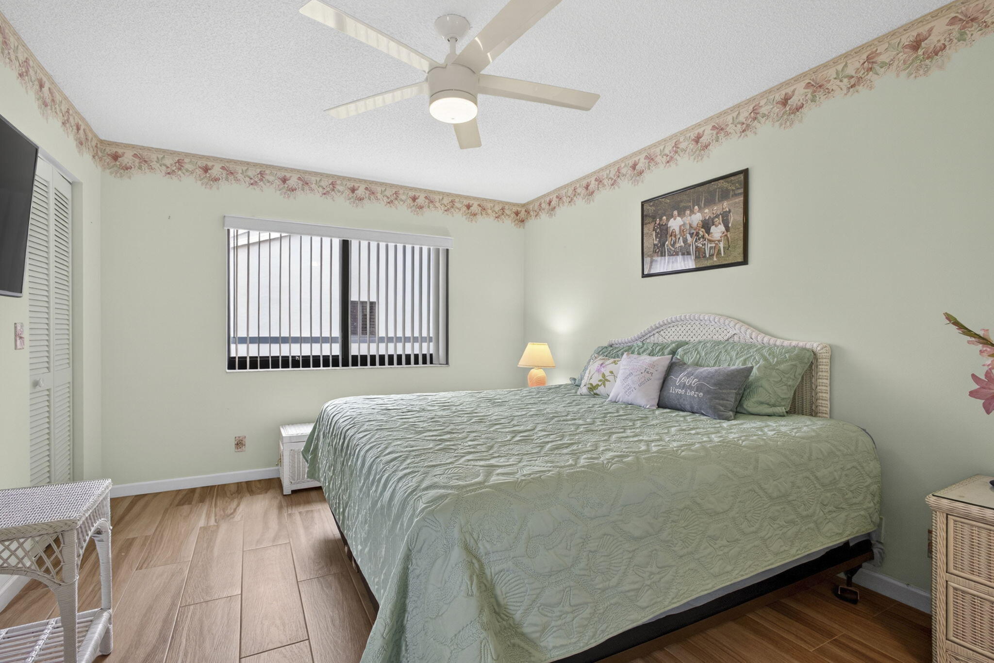 ARBOURS OF THE PALM BEACHES CONDO - Residential
