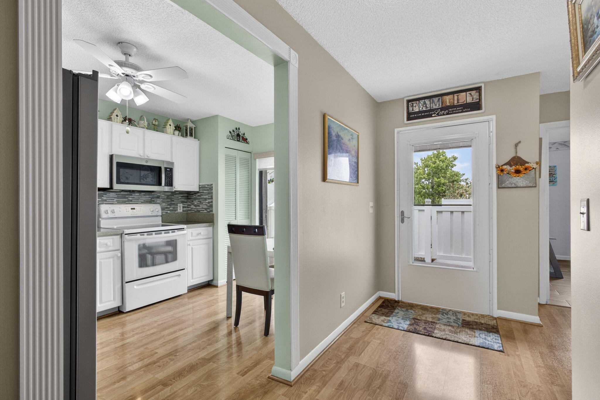 ARBOURS OF THE PALM BEACHES CONDO - Residential