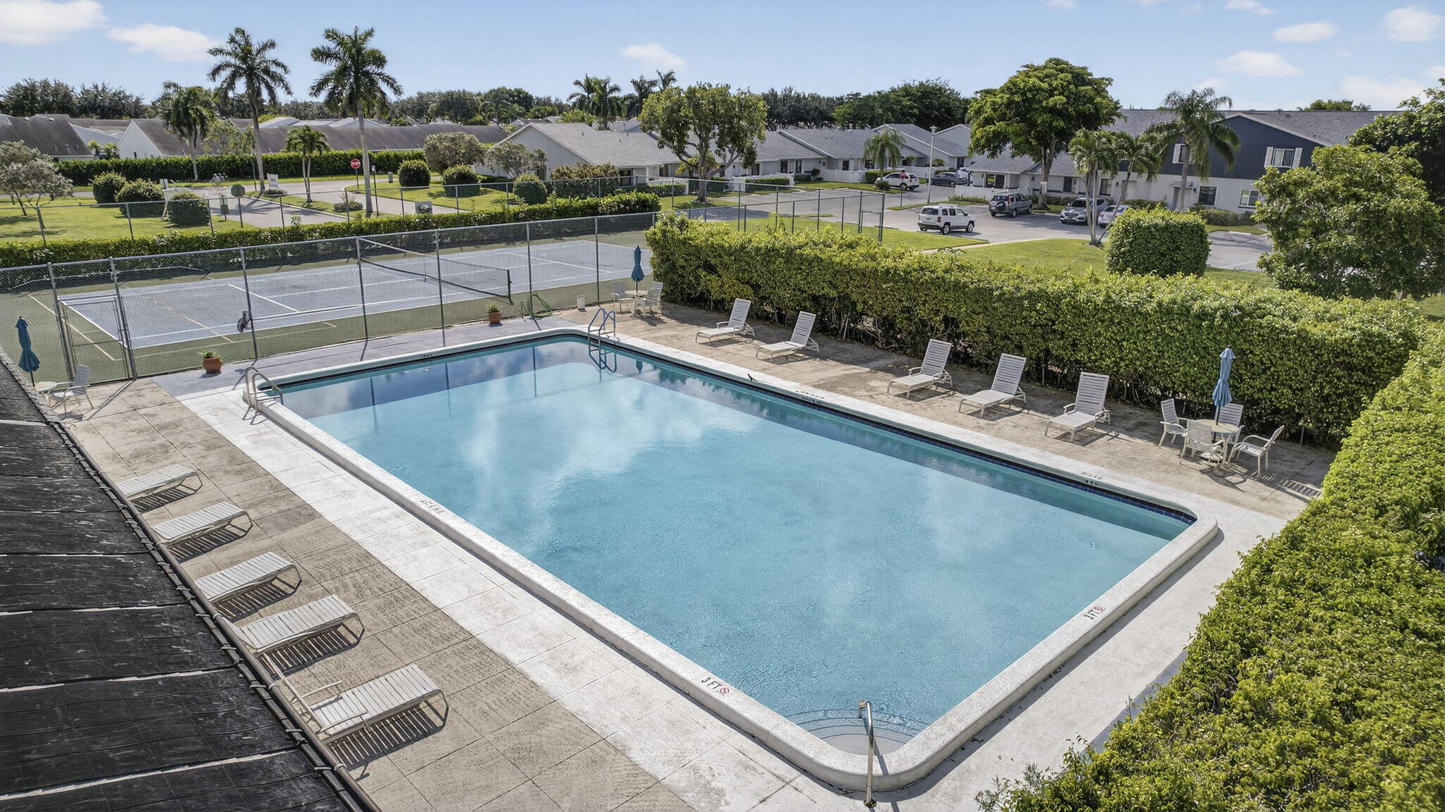 ARBOURS OF THE PALM BEACHES CONDO - Residential
