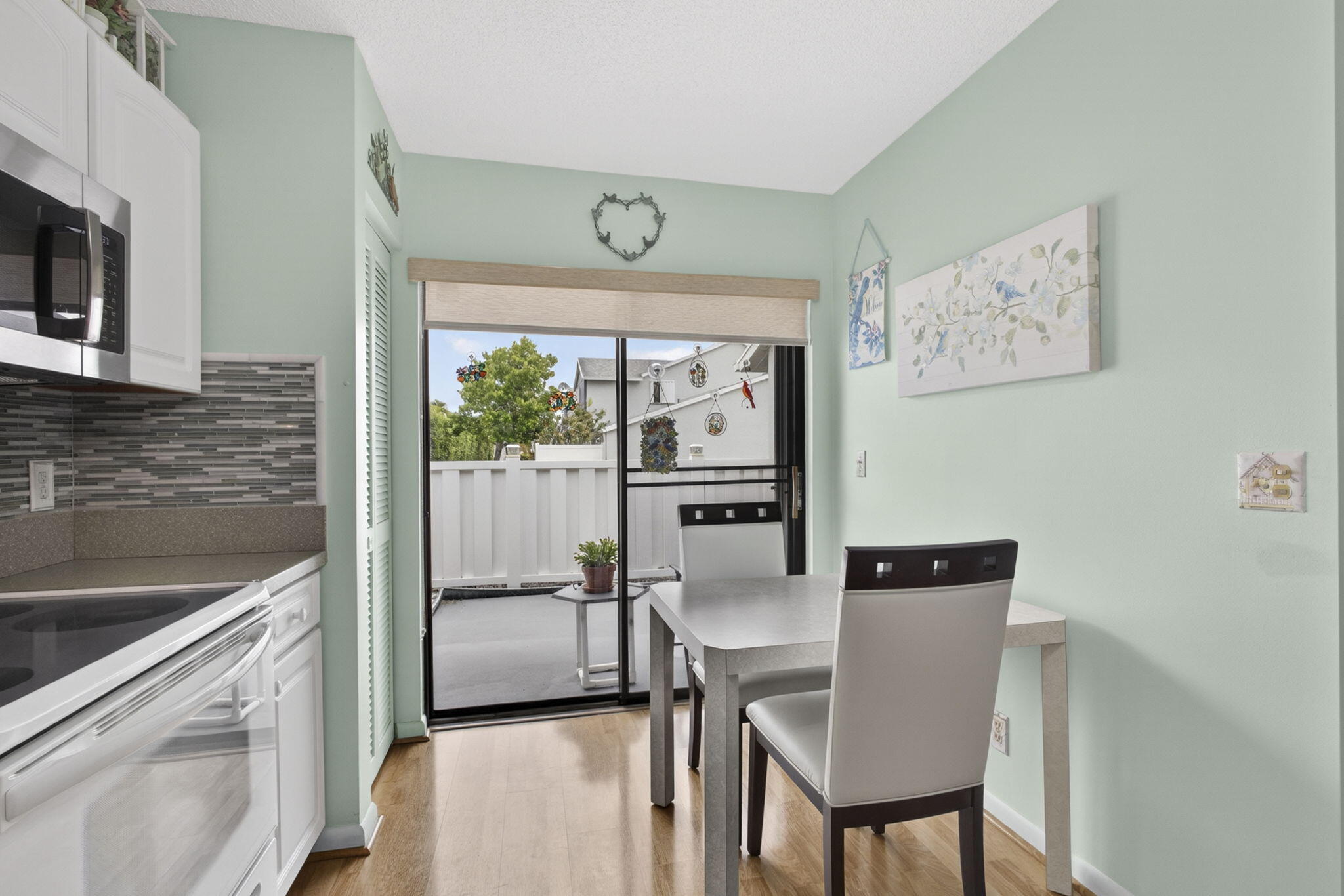 ARBOURS OF THE PALM BEACHES CONDO - Residential
