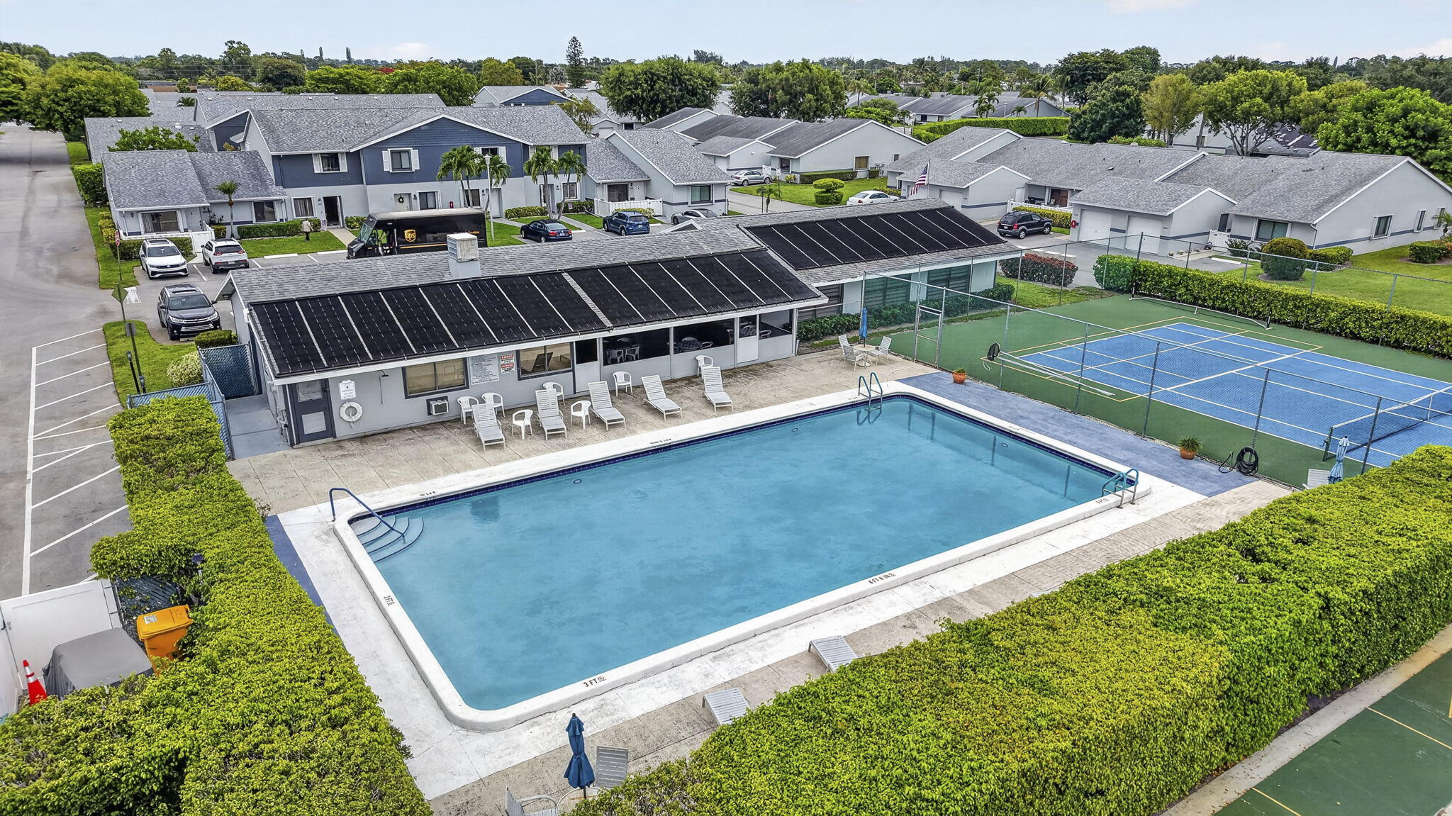 ARBOURS OF THE PALM BEACHES CONDO - Residential