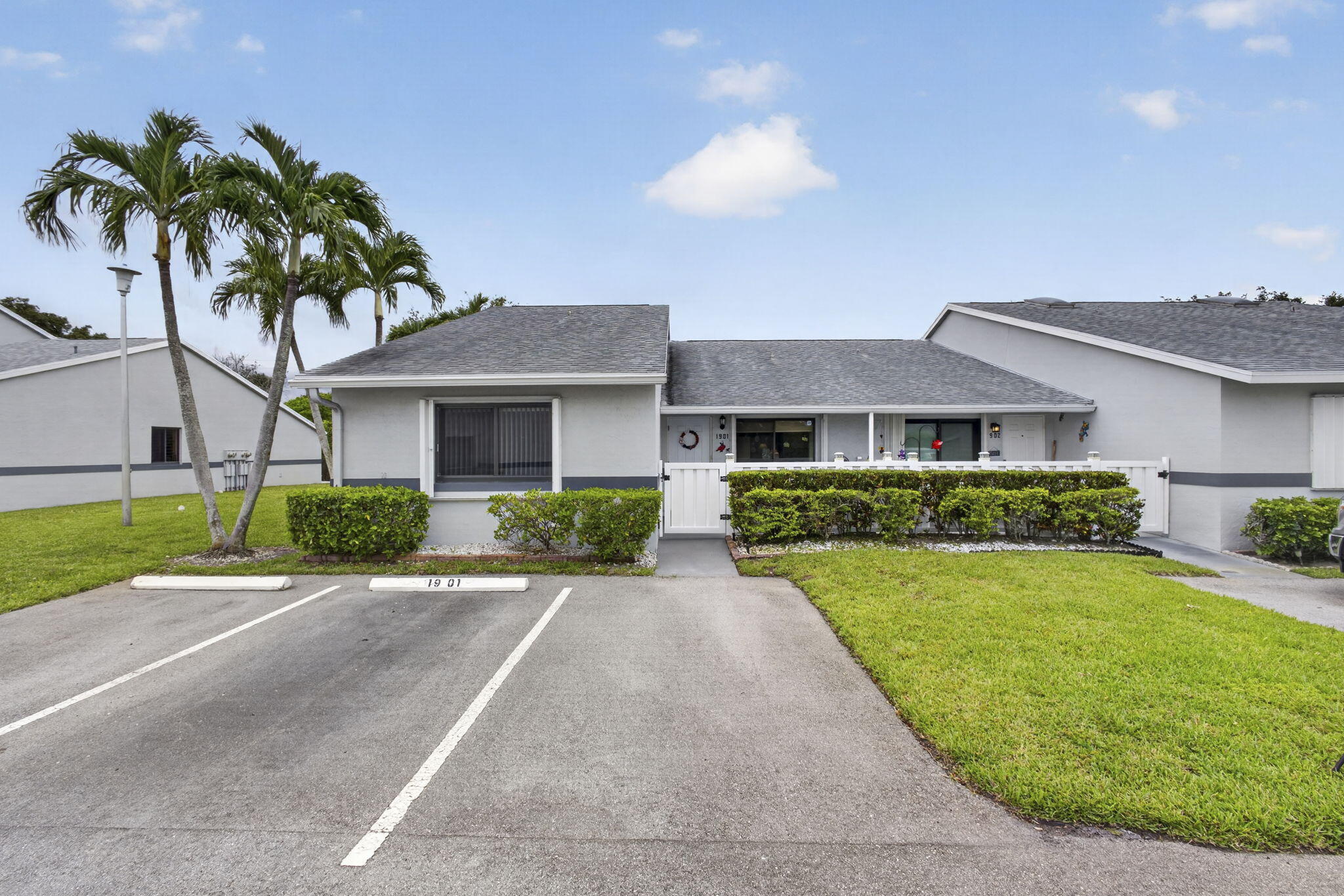 ARBOURS OF THE PALM BEACHES CONDO - Residential