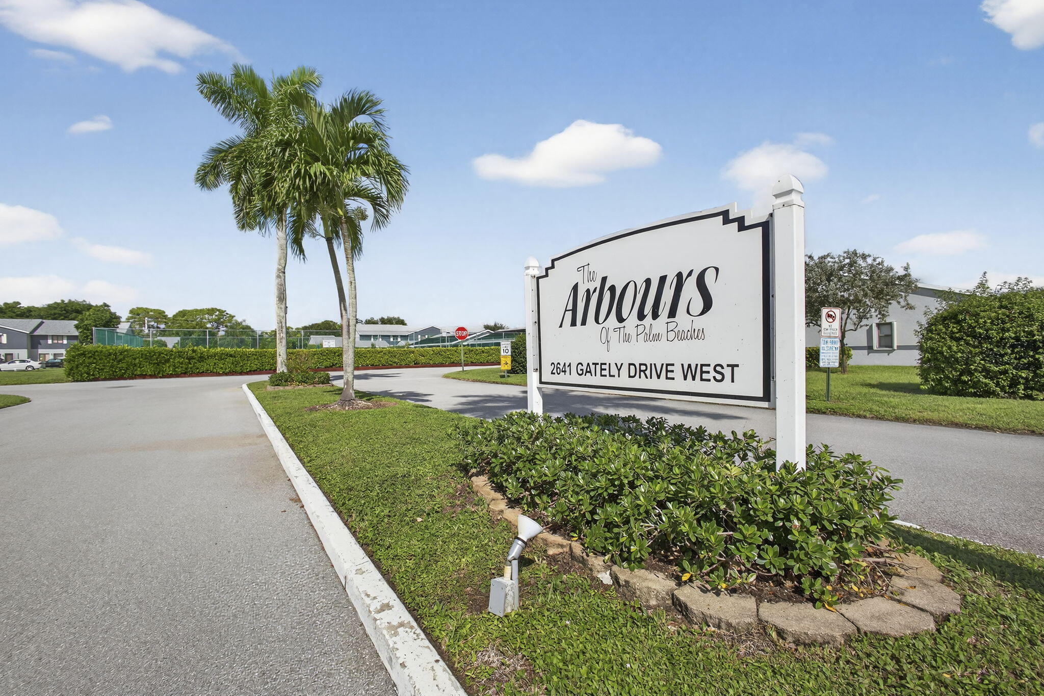 ARBOURS OF THE PALM BEACHES CONDO - Residential