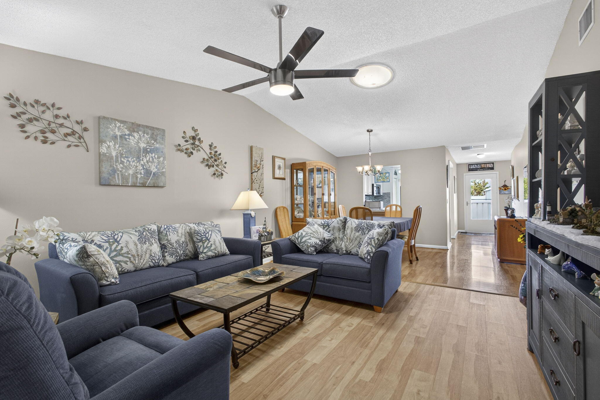 ARBOURS OF THE PALM BEACHES CONDO - Residential