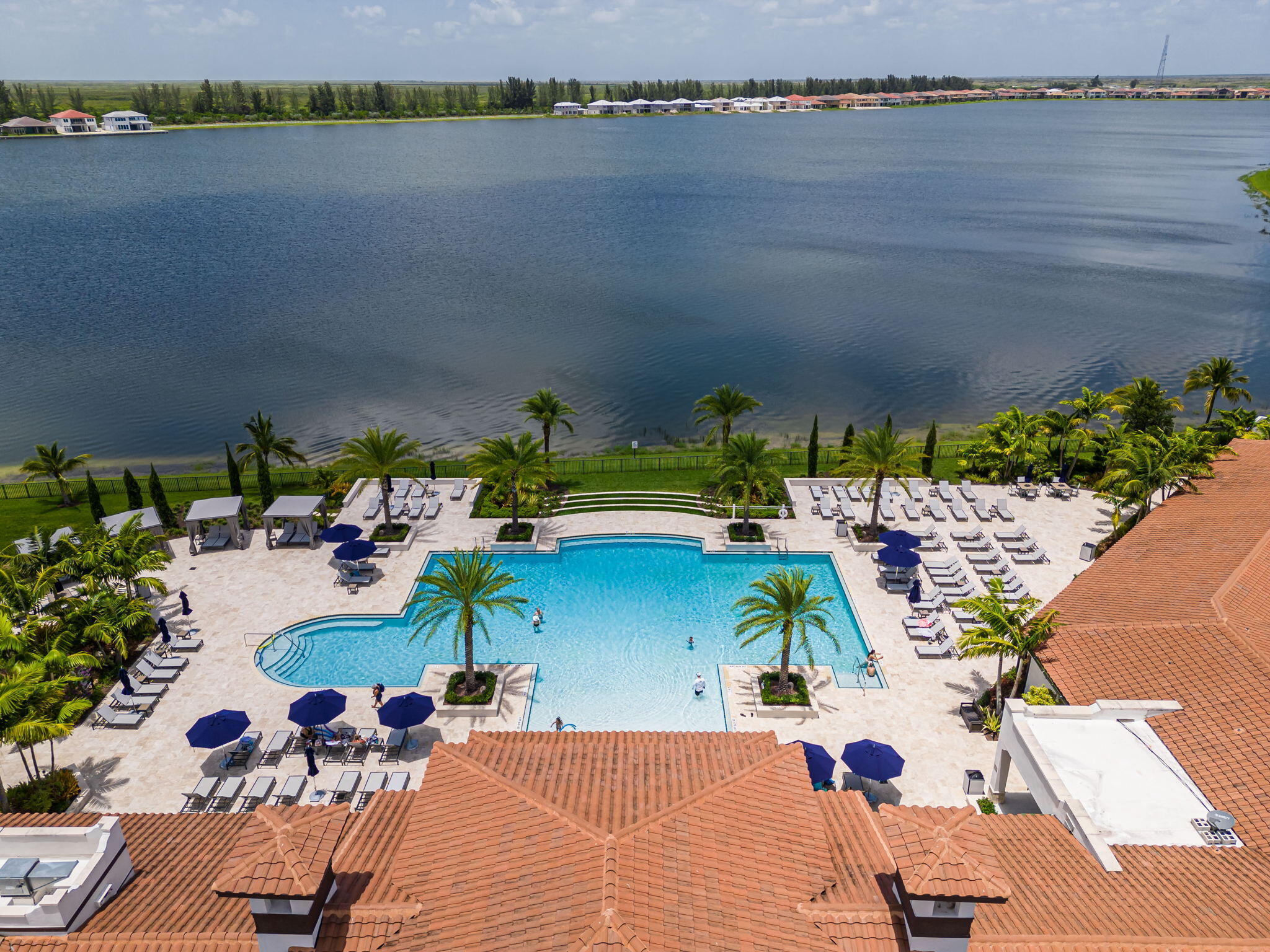 Parkland Bay 183-49 B - Residential