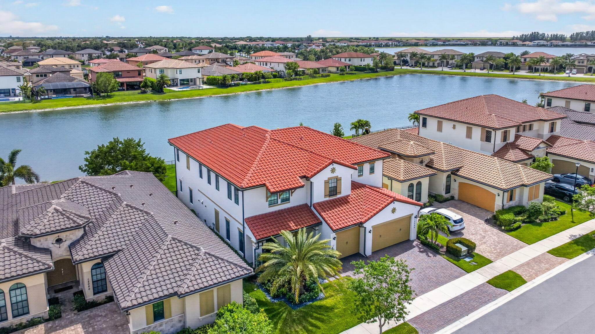 Parkland Bay 183-49 B - Residential