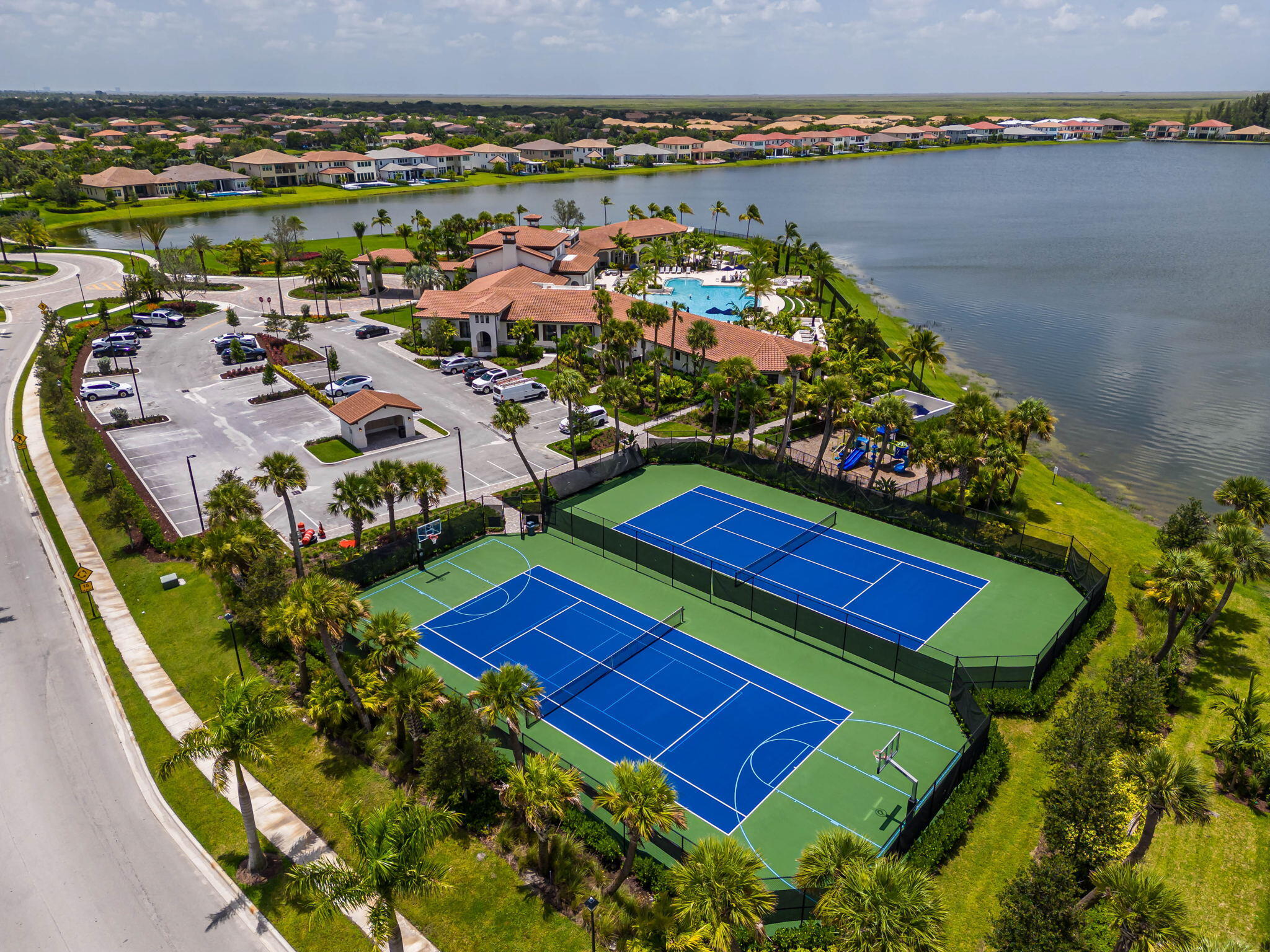 Parkland Bay 183-49 B - Residential