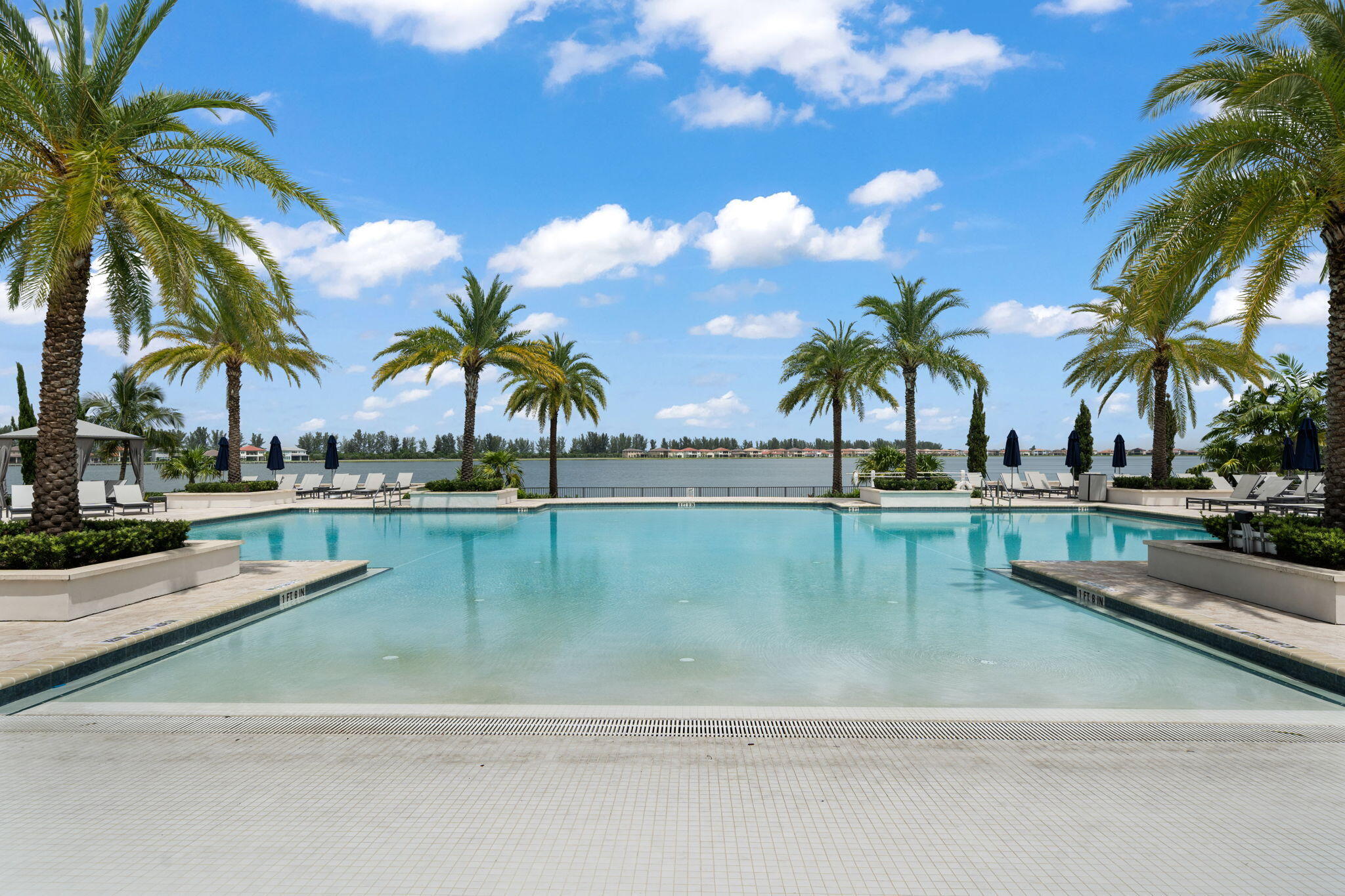 Parkland Bay 183-49 B - Residential