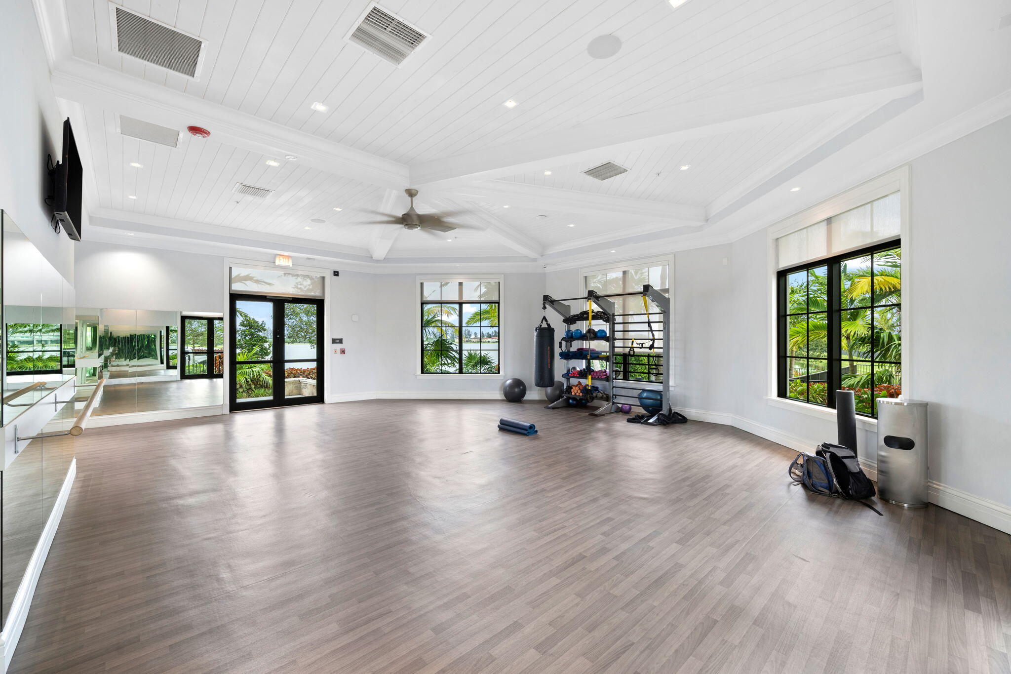 Parkland Bay 183-49 B - Residential