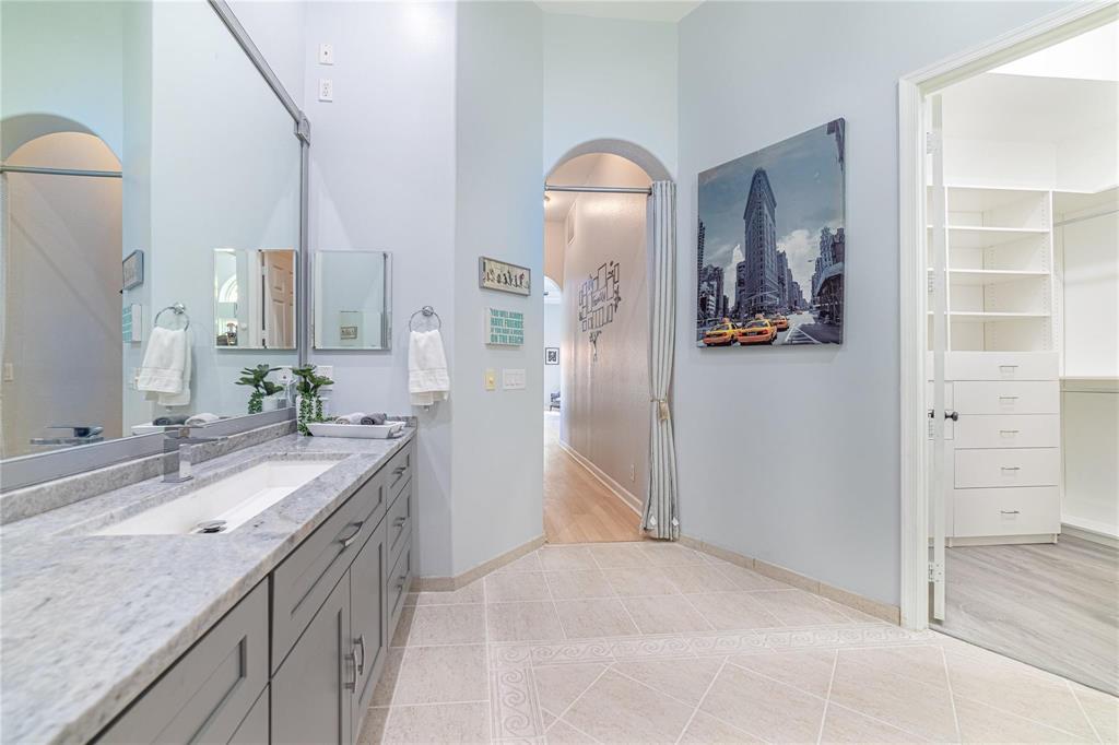 WYNDHAM LAKES WEST - Residential
