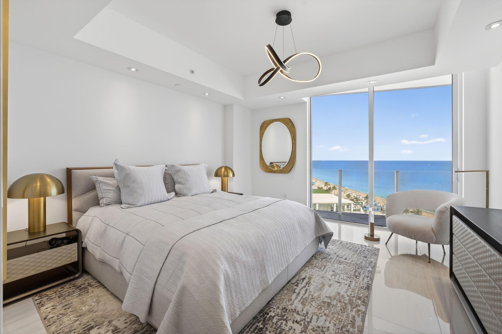 Four Seasons - Residential