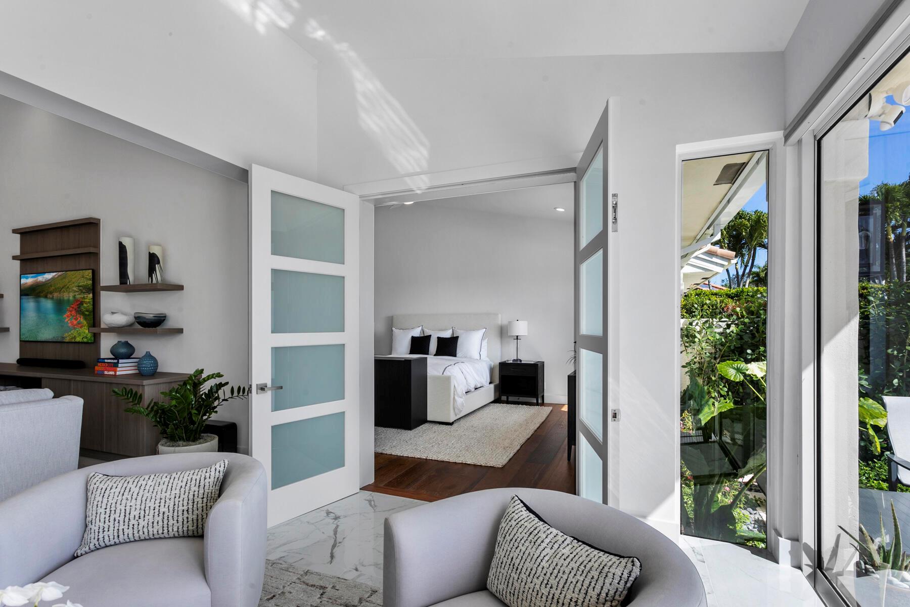 ADMIRALS COVE - Residential