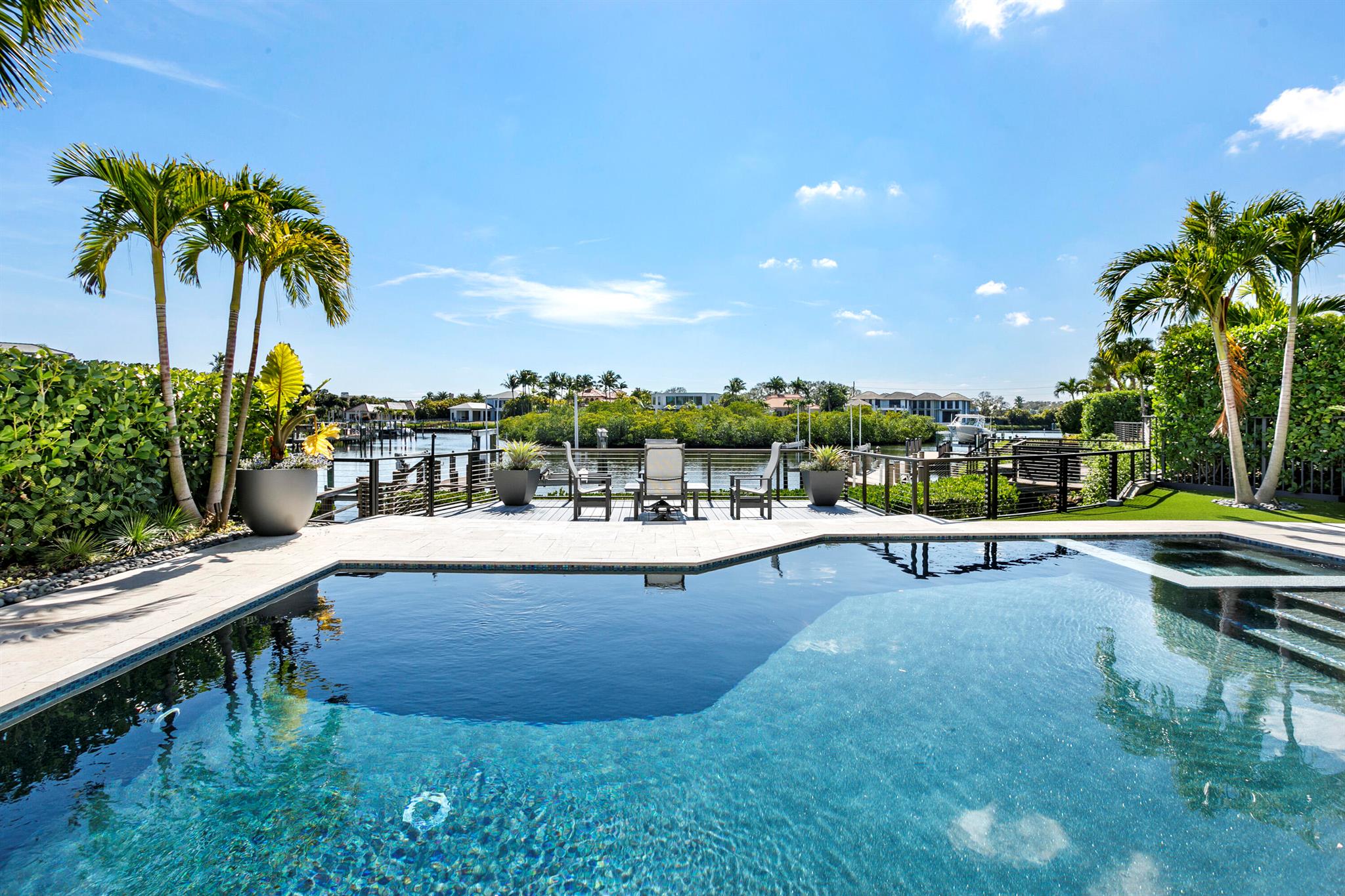 ADMIRALS COVE - Residential
