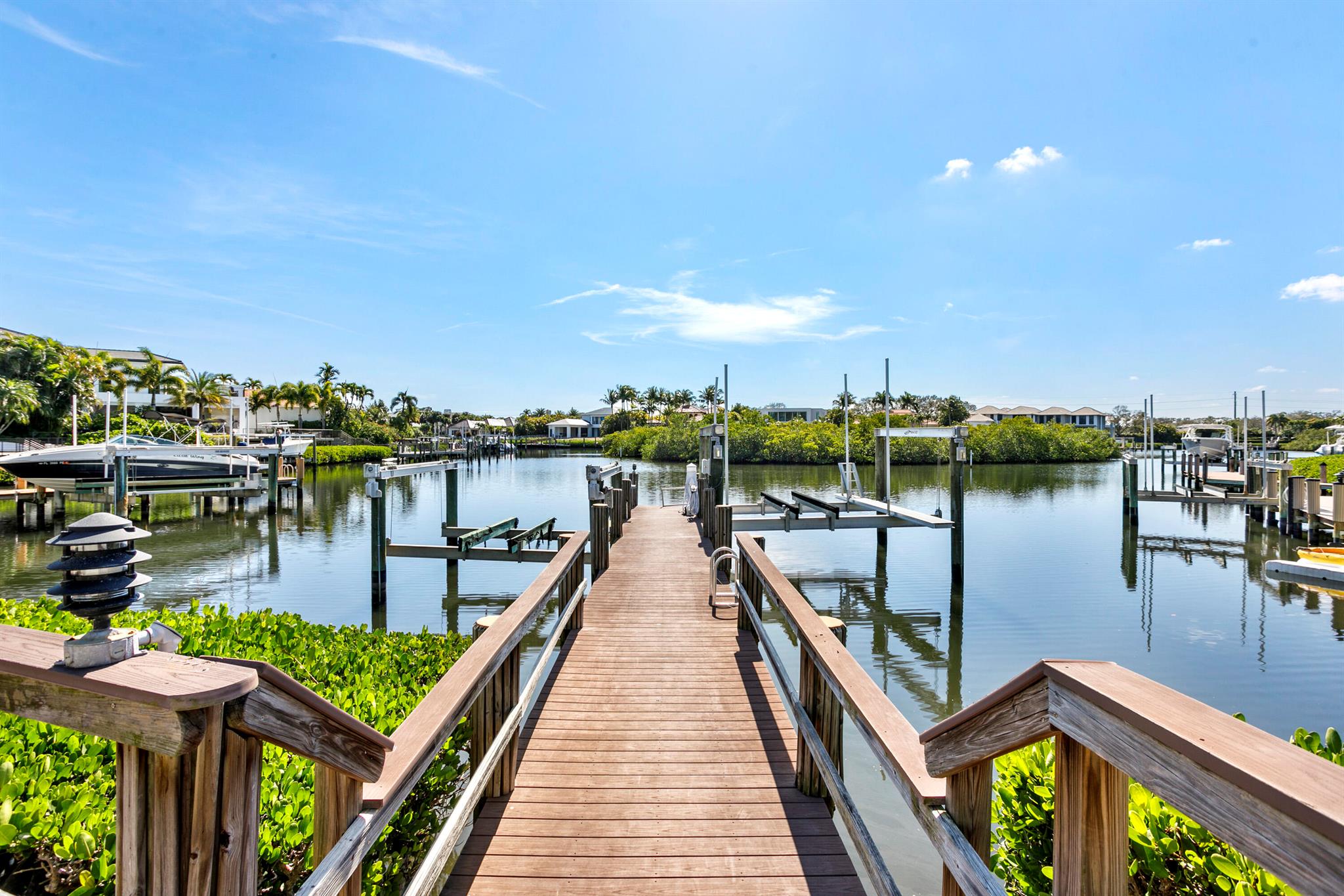 ADMIRALS COVE - Residential