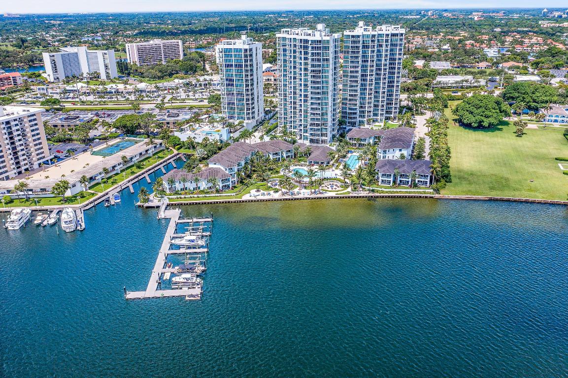 WATER CLUB - Residential
