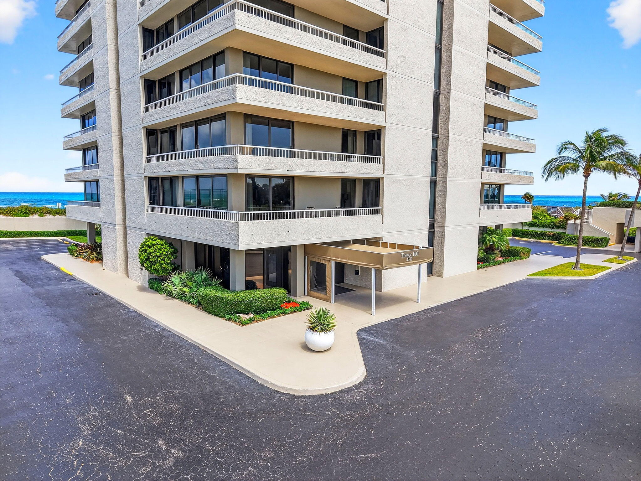 WATER GLADES CONDO - Residential