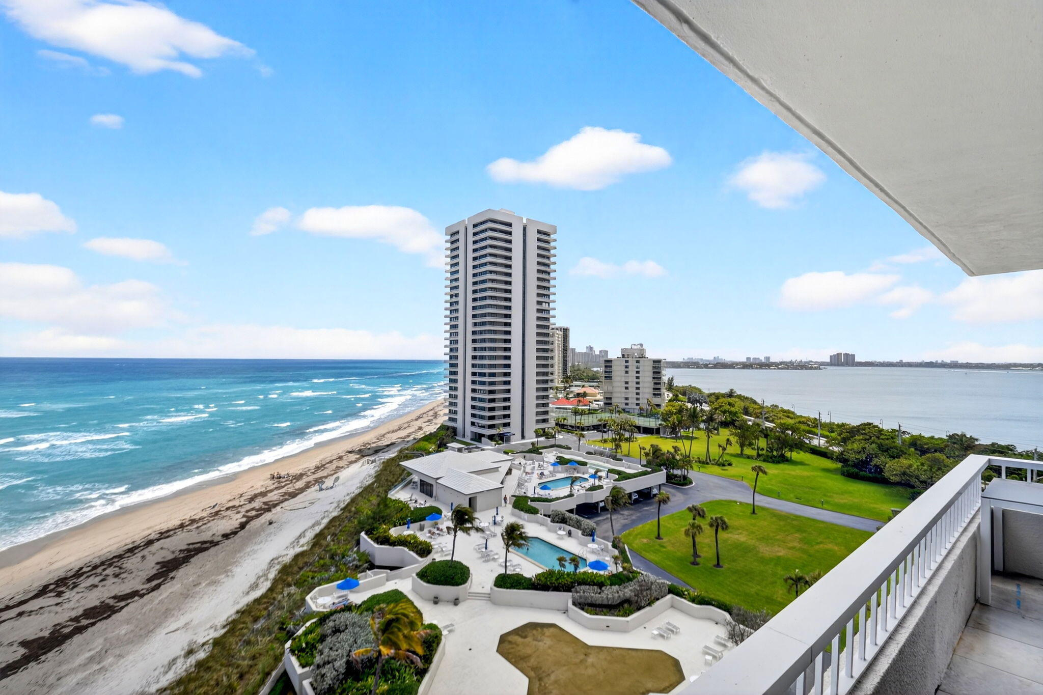 WATER GLADES CONDO - Residential