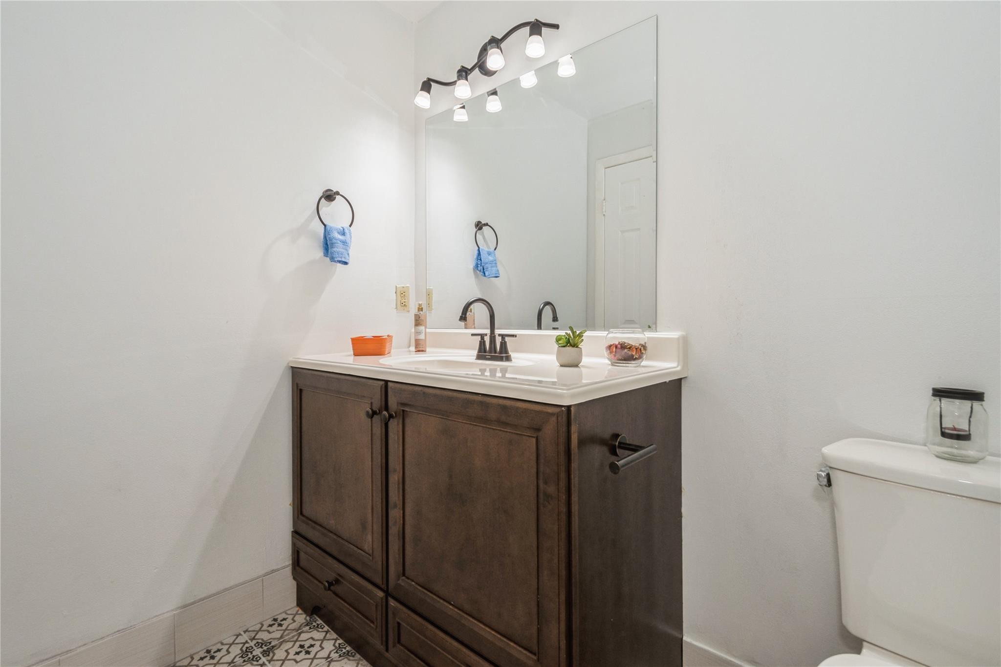 Townhouses At Jacaranda C - Residential Lease
