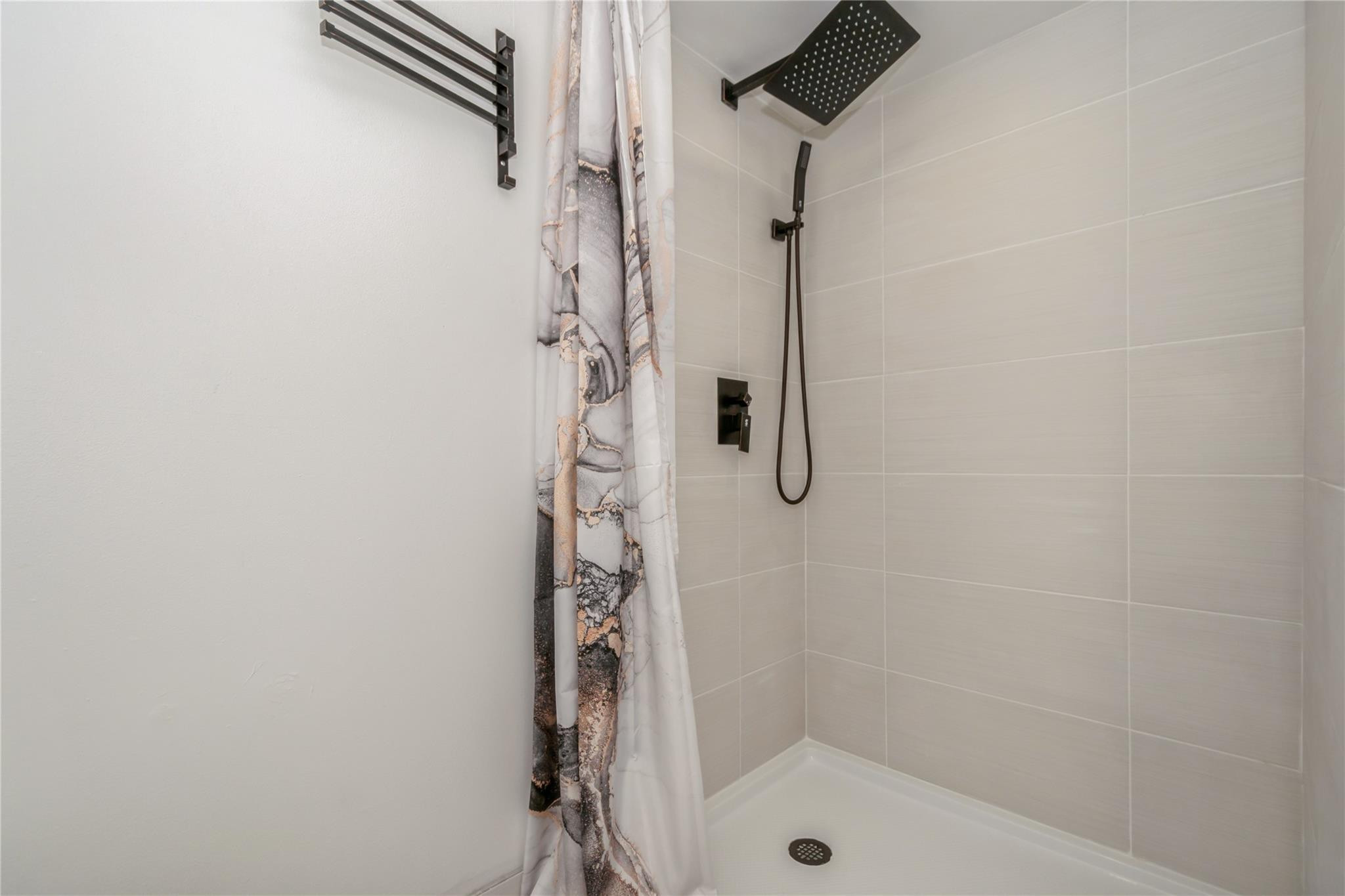 Townhouses At Jacaranda C - Residential Lease