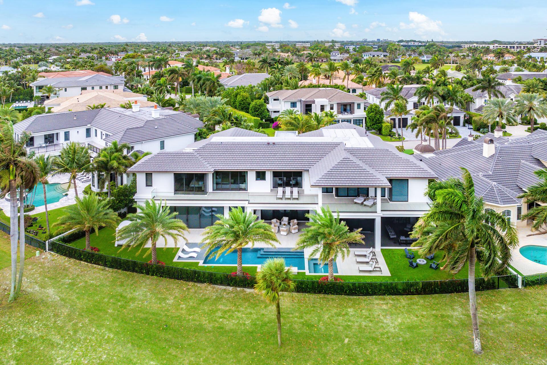 ROYAL PALM YACHT & COUNTRY CLUB - Residential