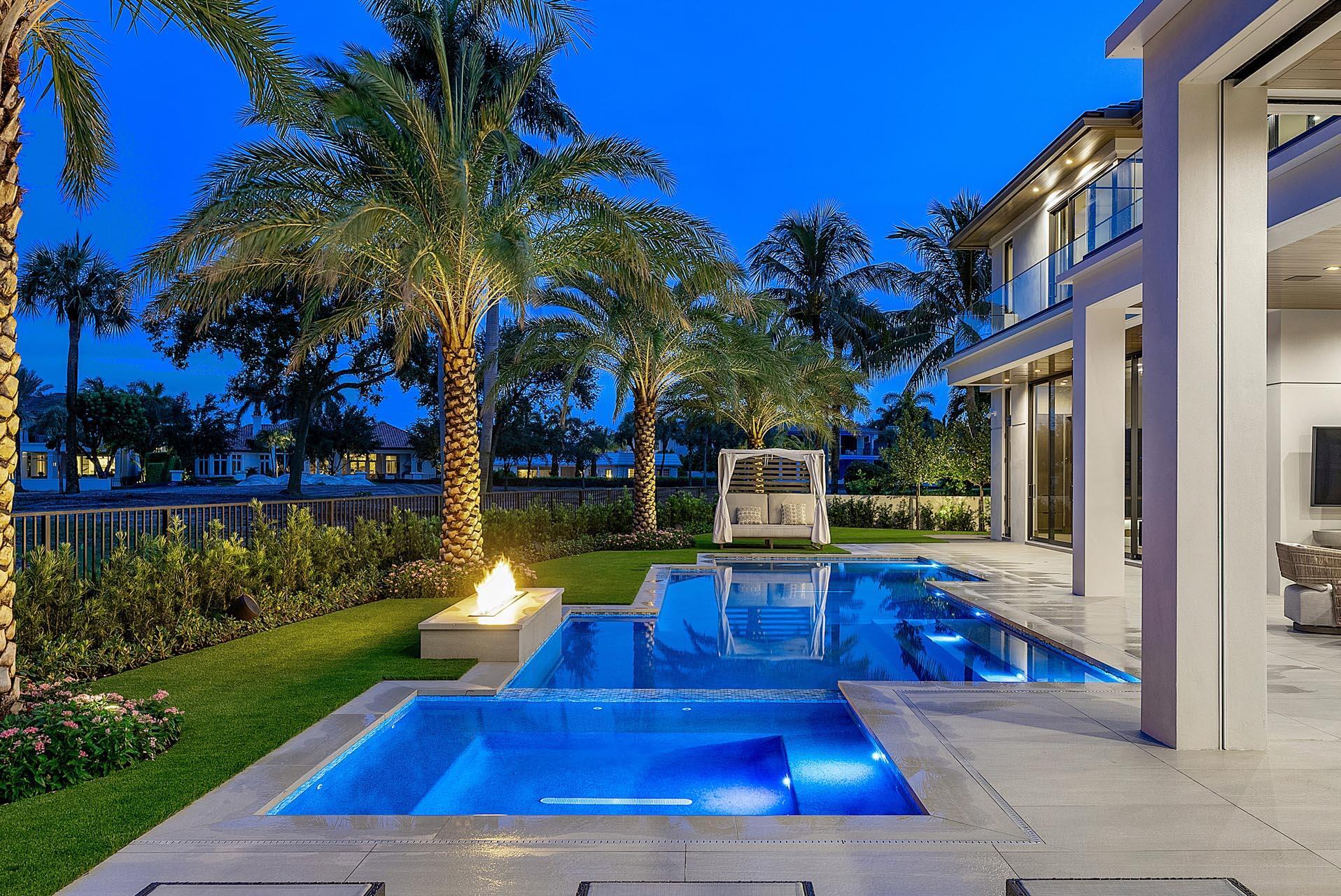 ROYAL PALM YACHT & COUNTRY CLUB - Residential