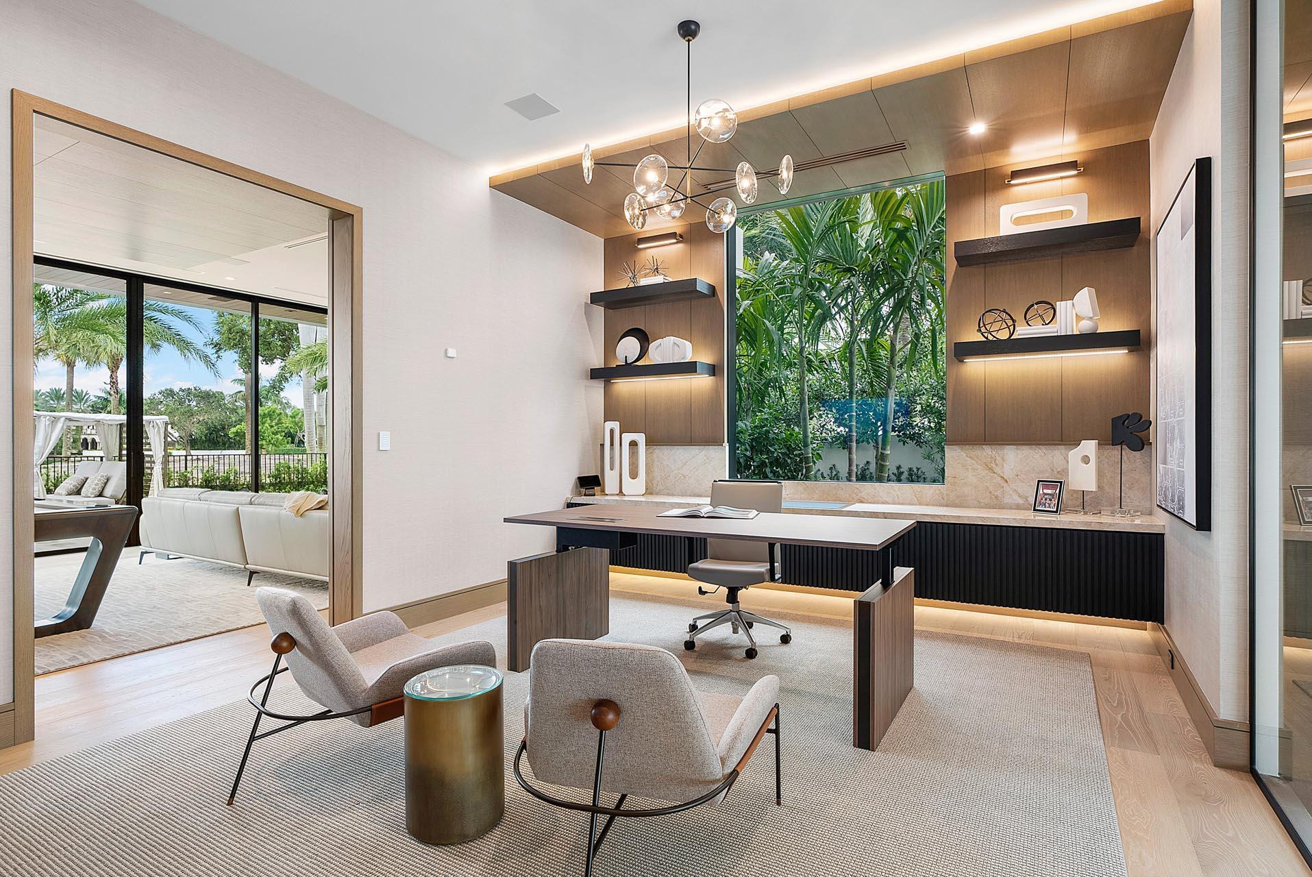 ROYAL PALM YACHT & COUNTRY CLUB - Residential