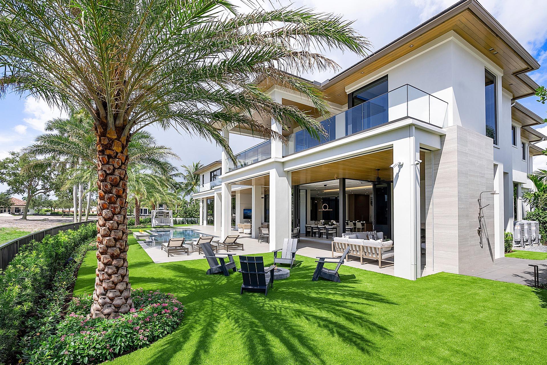 ROYAL PALM YACHT & COUNTRY CLUB - Residential