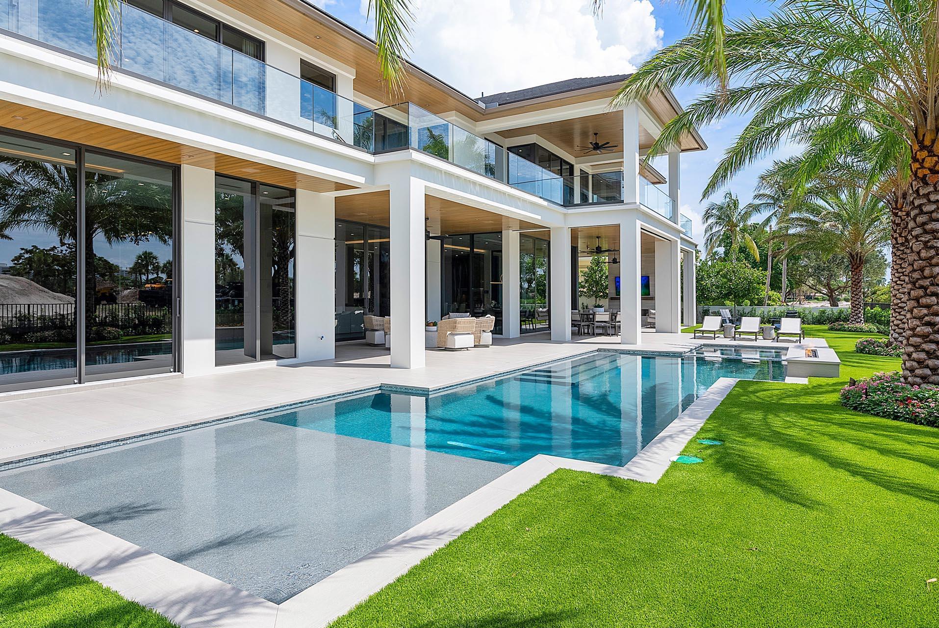 ROYAL PALM YACHT & COUNTRY CLUB - Residential