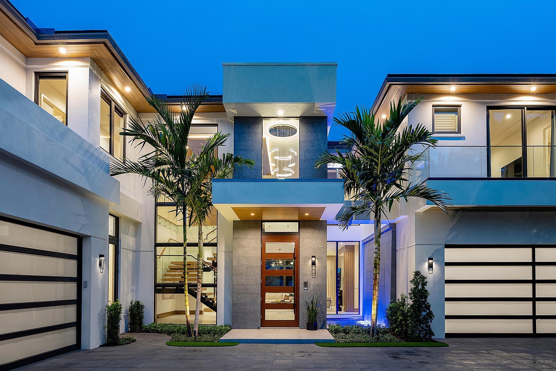 ROYAL PALM YACHT & COUNTRY CLUB - Residential
