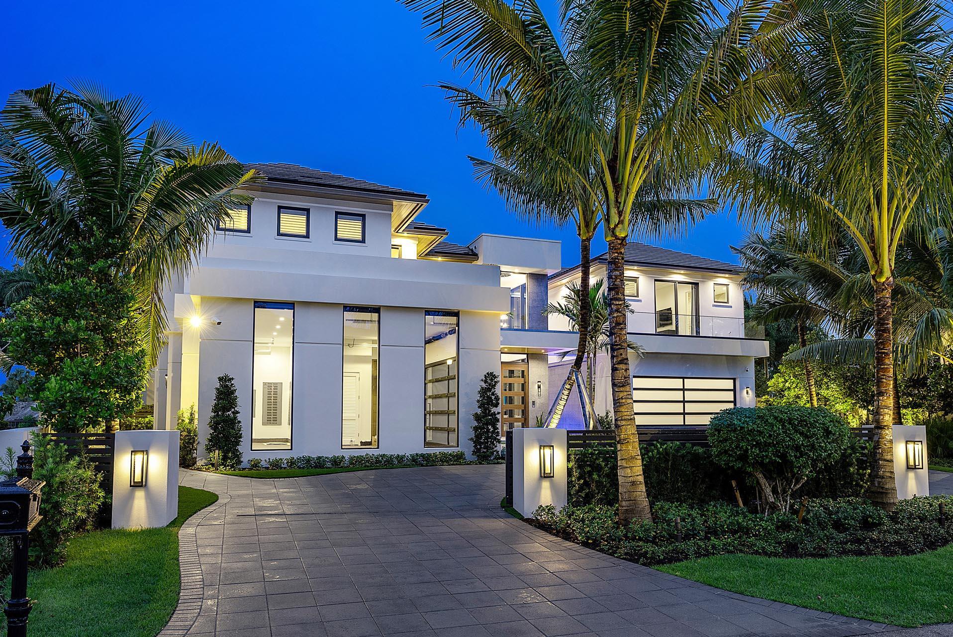 ROYAL PALM YACHT & COUNTRY CLUB - Residential