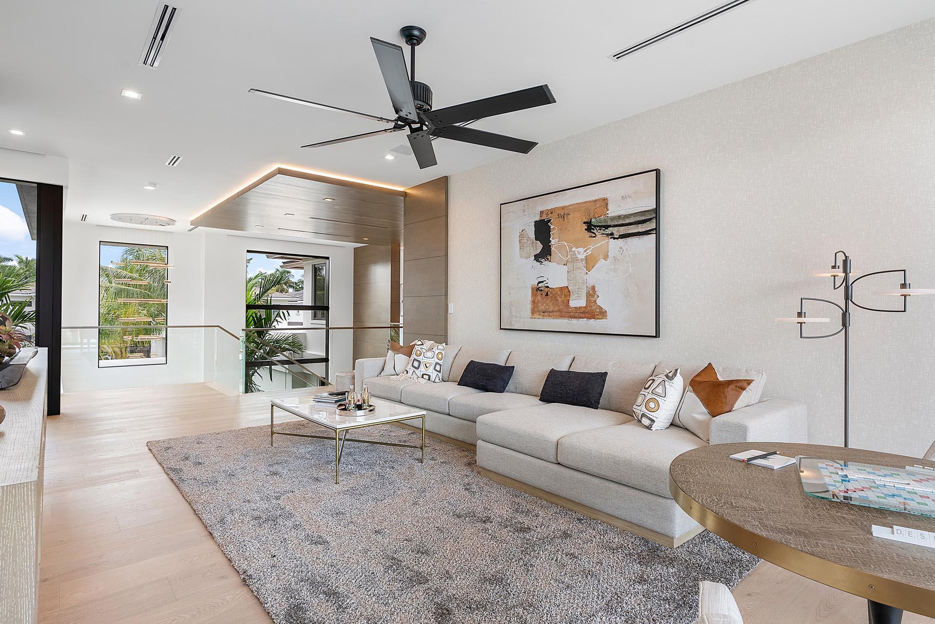 ROYAL PALM YACHT & COUNTRY CLUB - Residential