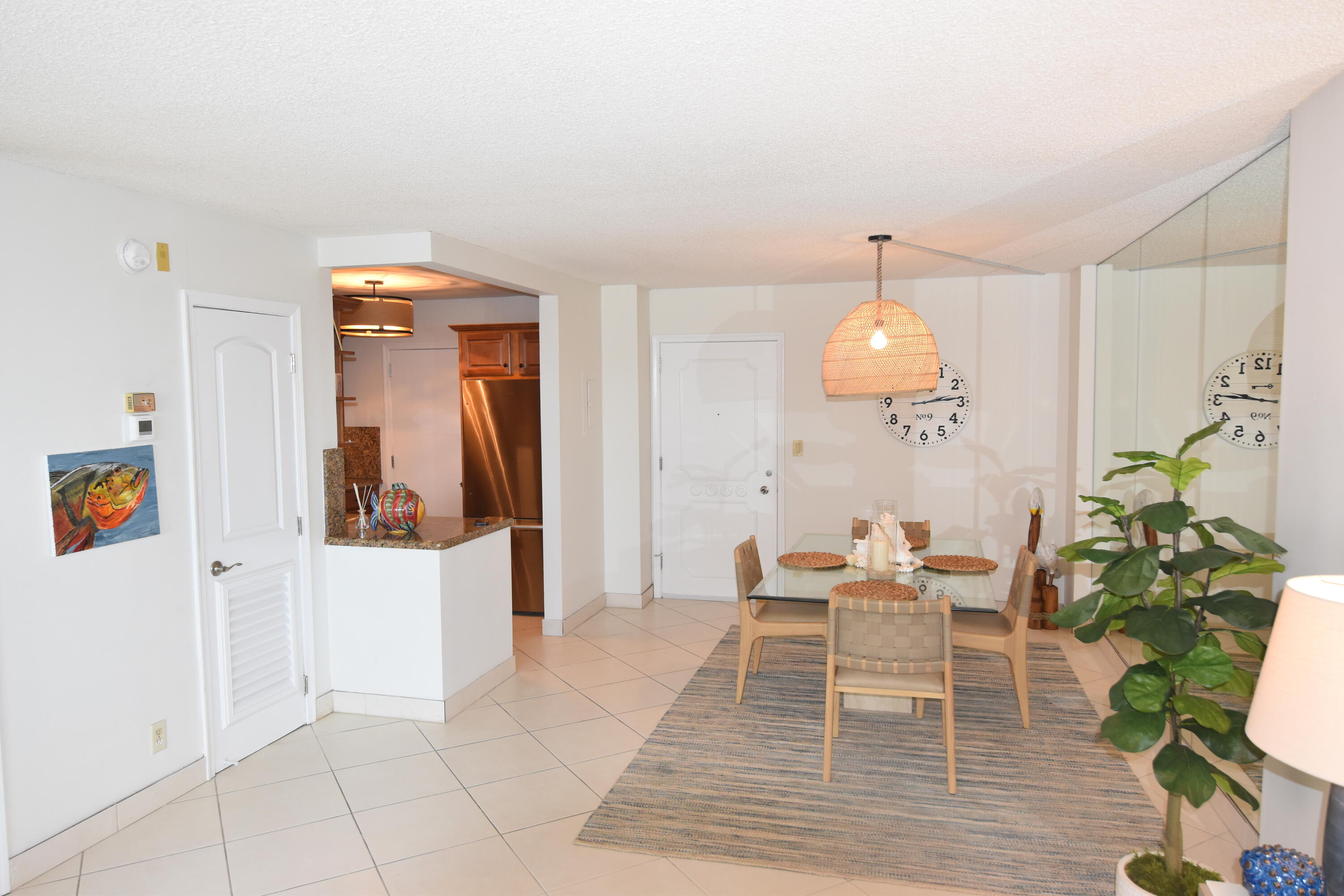 JAMAICA HOUSE CONDOMINIUM - Residential Lease