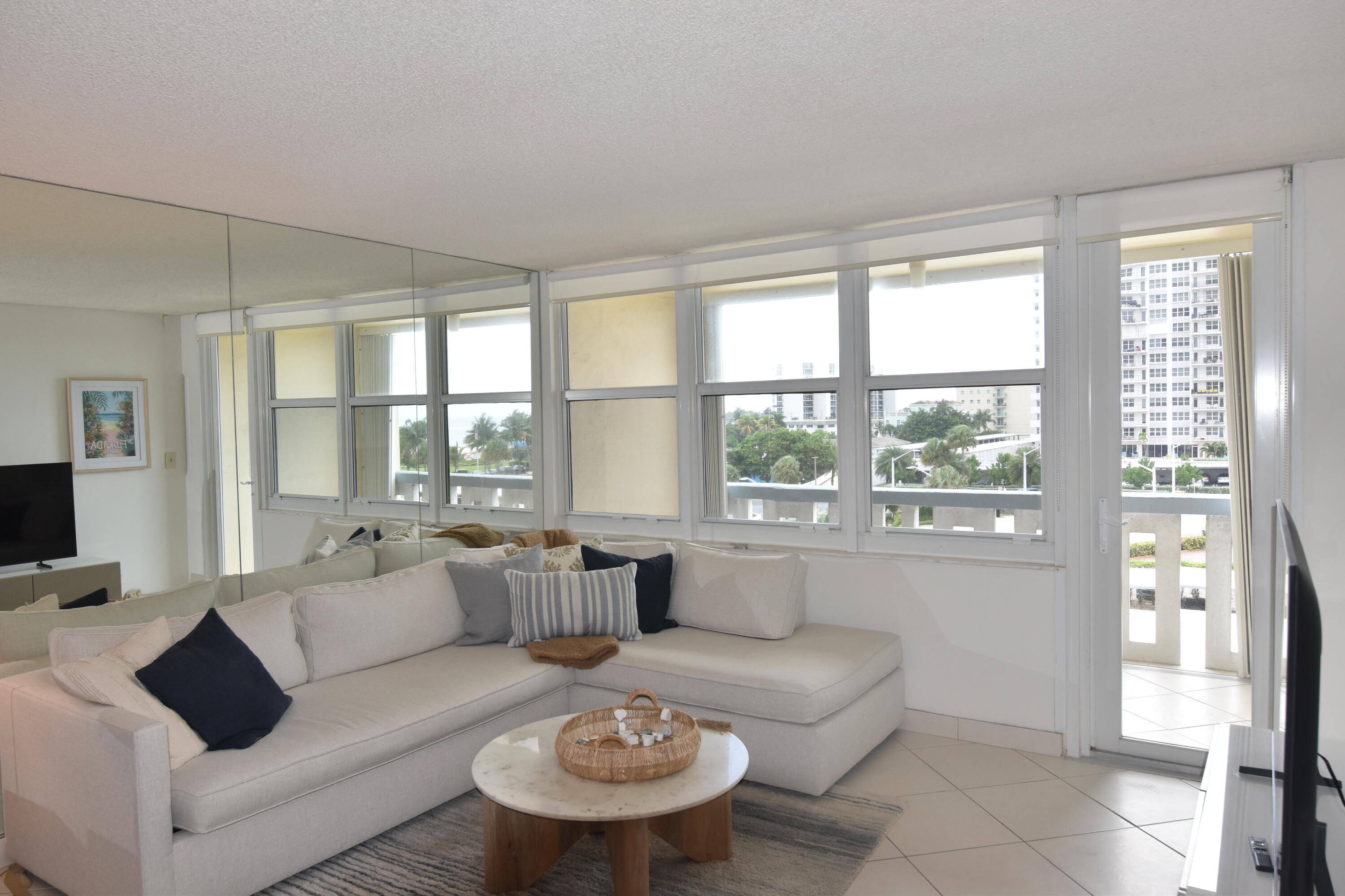 JAMAICA HOUSE CONDOMINIUM - Residential Lease