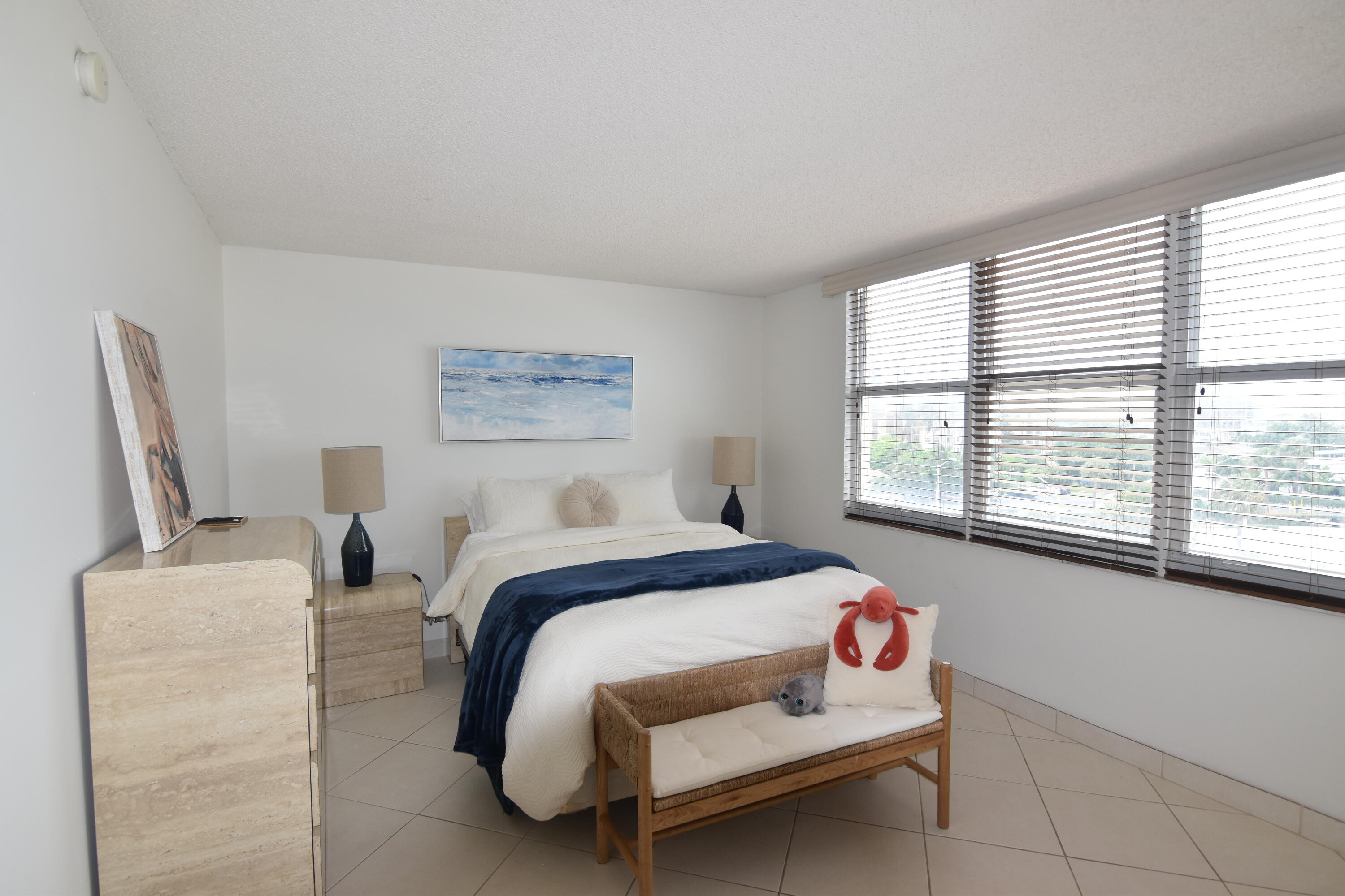 JAMAICA HOUSE CONDOMINIUM - Residential Lease