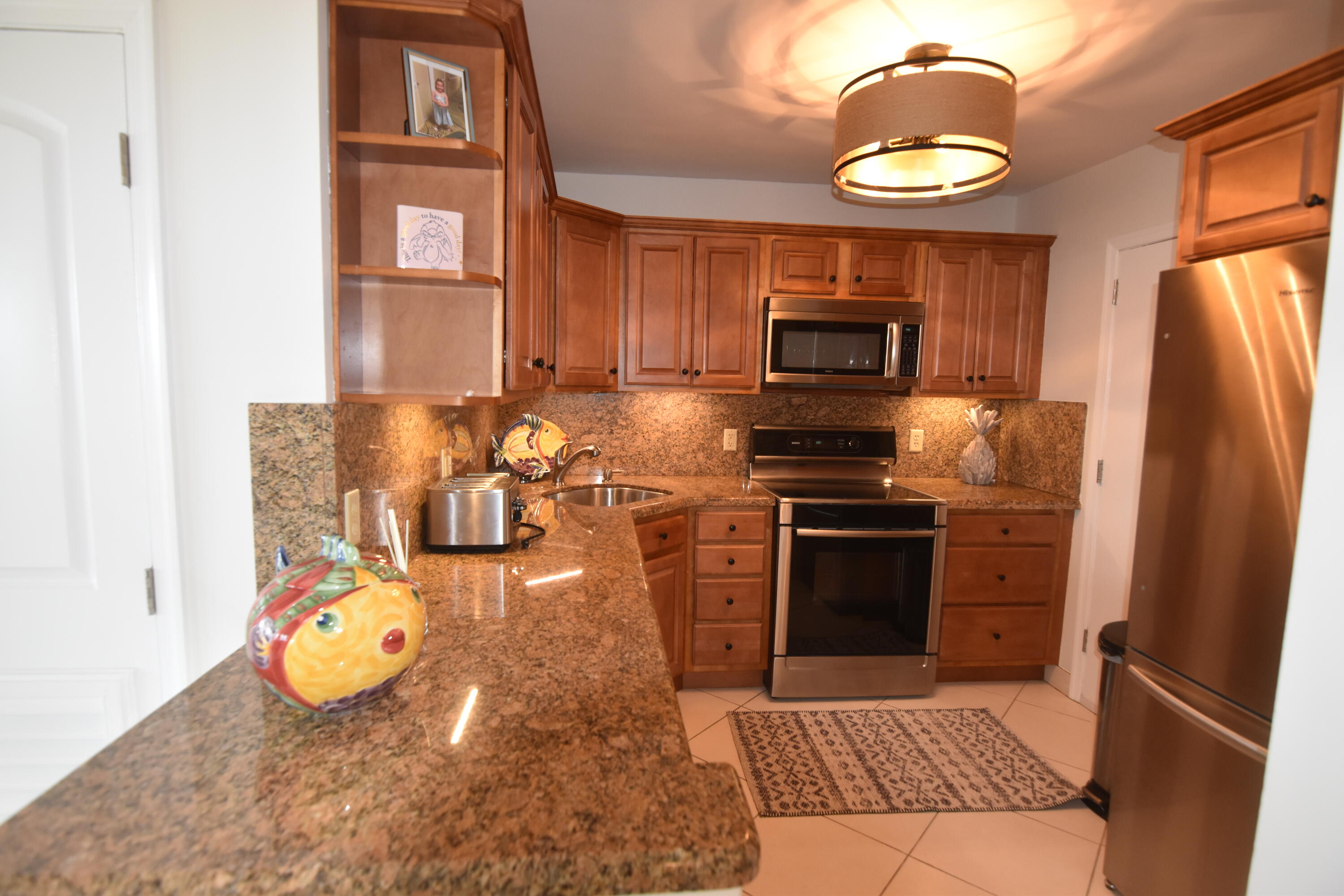 JAMAICA HOUSE CONDOMINIUM - Residential Lease