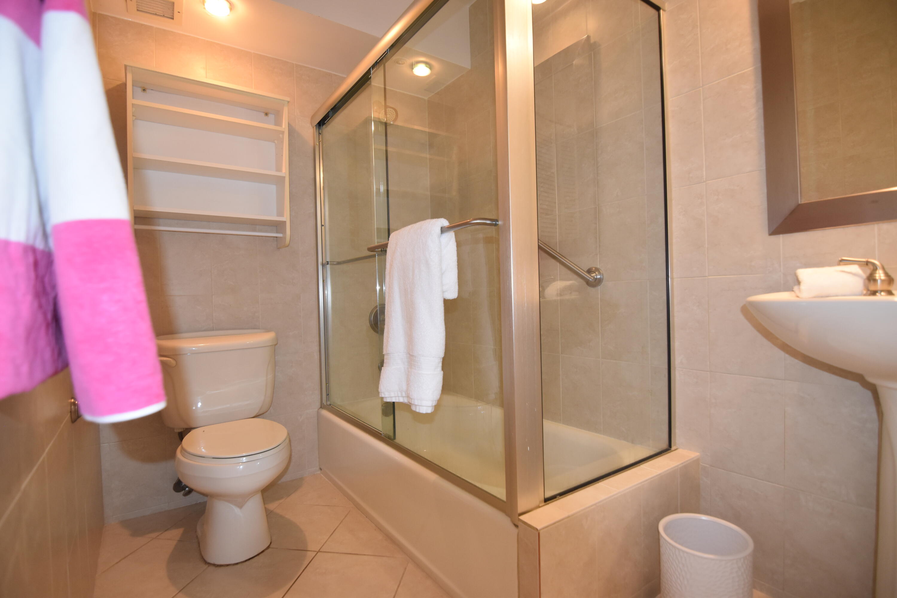 JAMAICA HOUSE CONDOMINIUM - Residential Lease