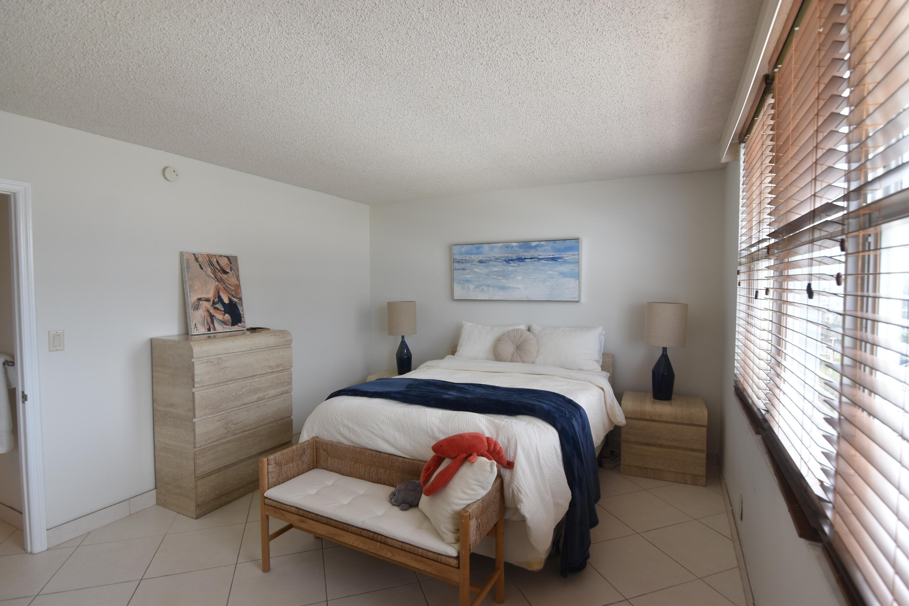JAMAICA HOUSE CONDOMINIUM - Residential Lease