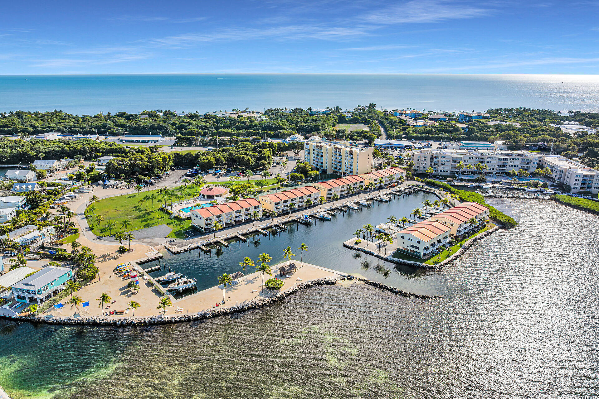 FUTURA YACHT CLUB BLDG A - Residential
