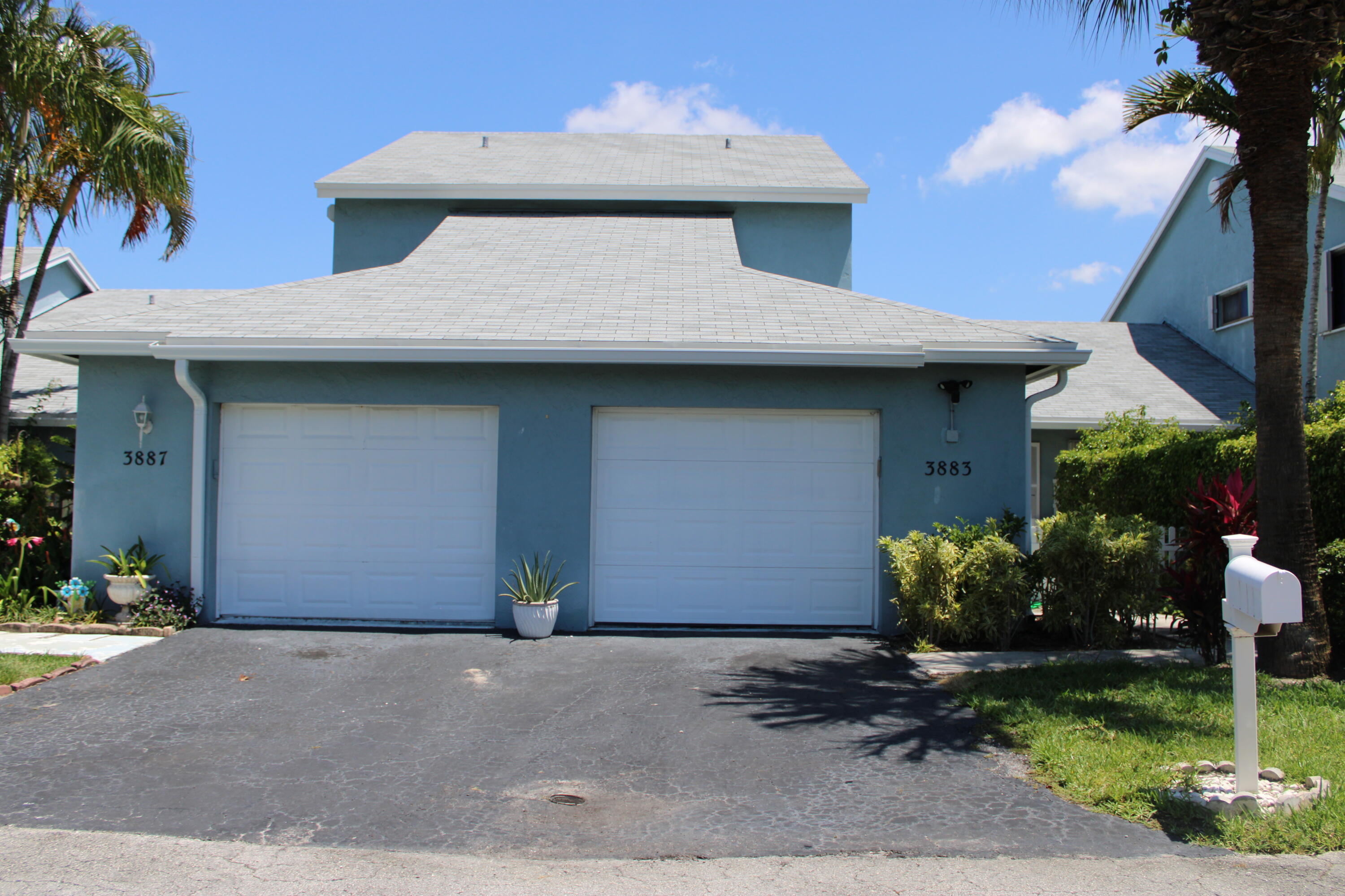 ISLAND CLUB - Residential Lease